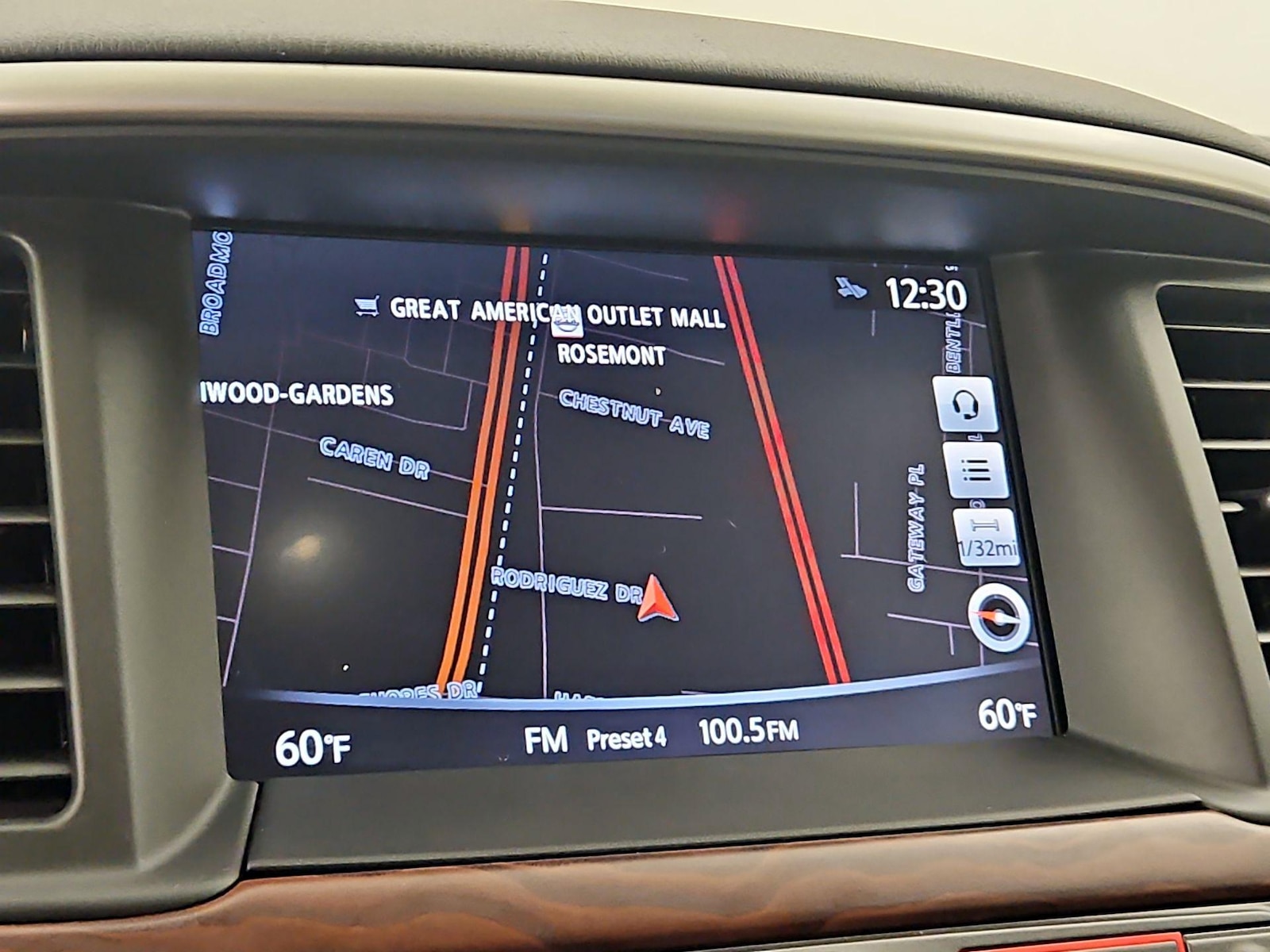 2017 Nissan Pathfinder Platinum - Photo 15