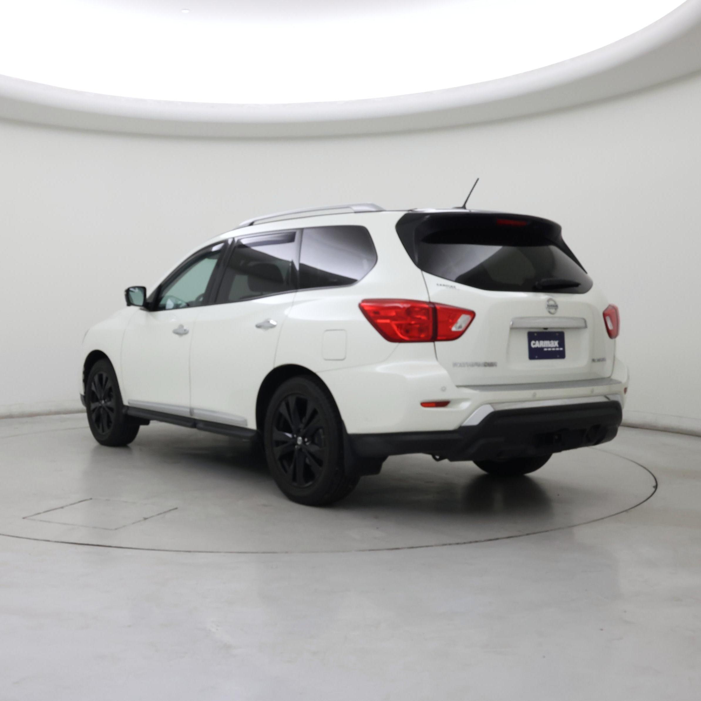 Thumbnail: 2017 Nissan Pathfinder - 2