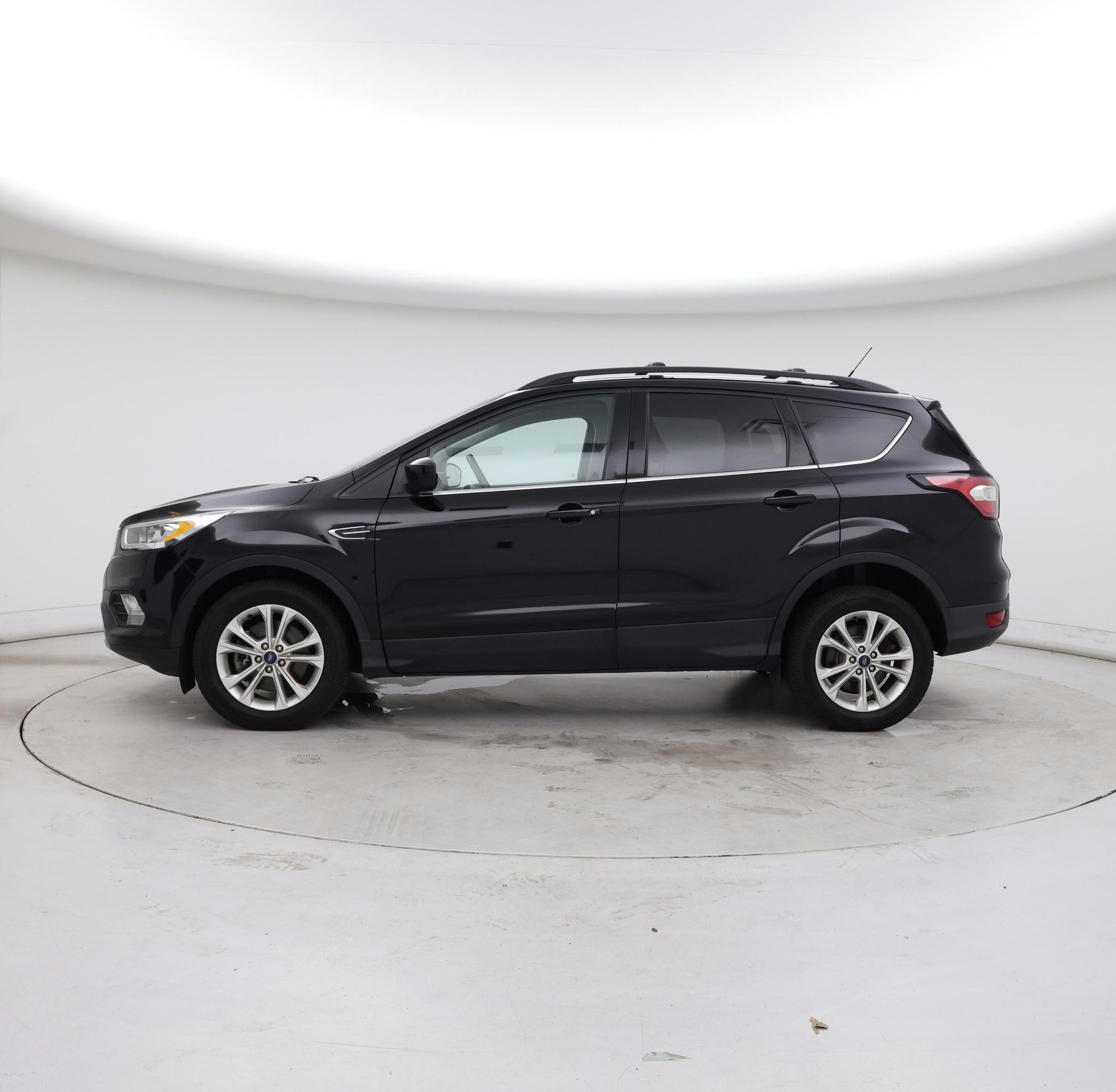 Thumbnail: 2018 Ford Escape - 3