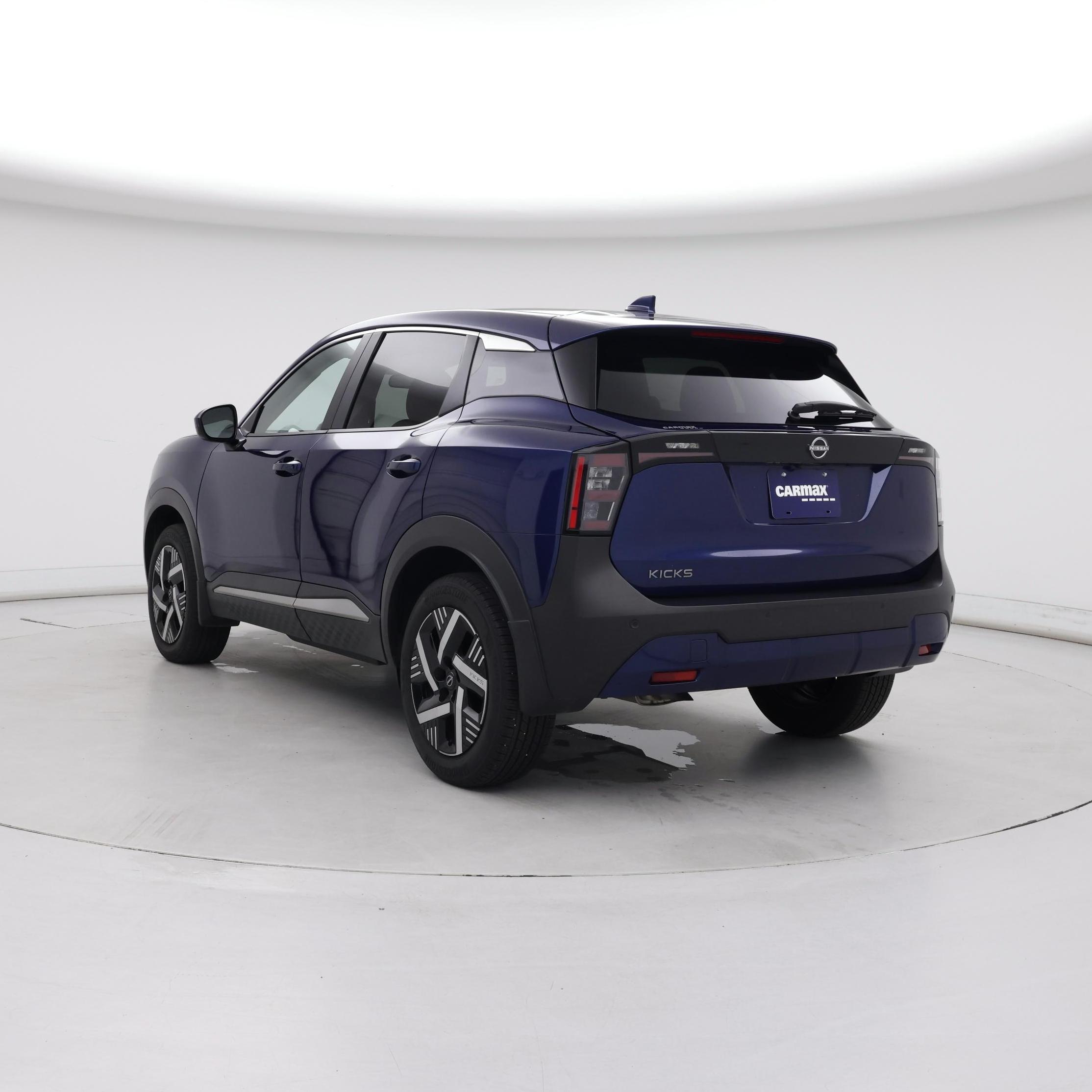 Thumbnail: 2025 Nissan Kicks - 2