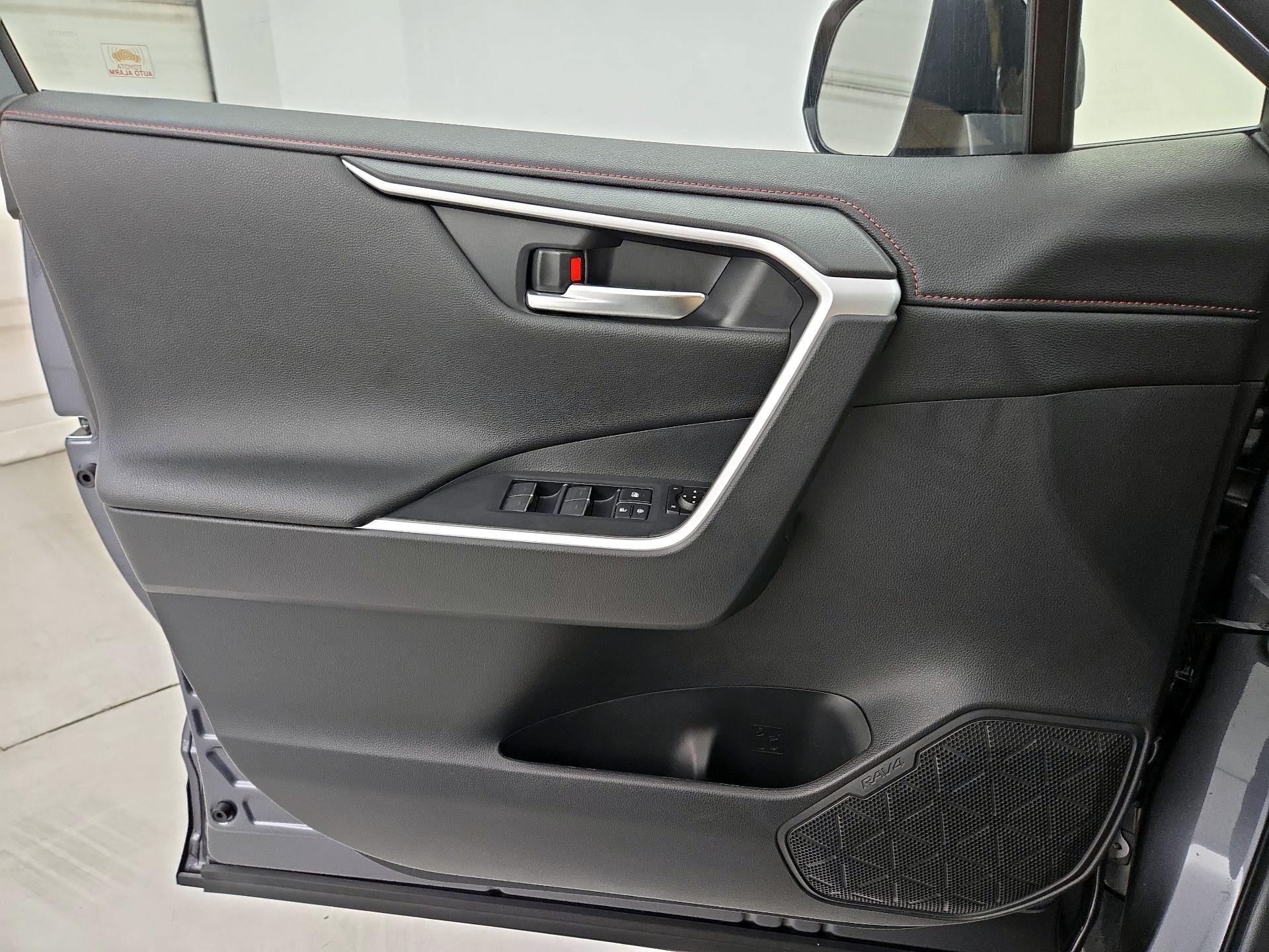 Thumbnail: 2024 Toyota RAV4 - 12