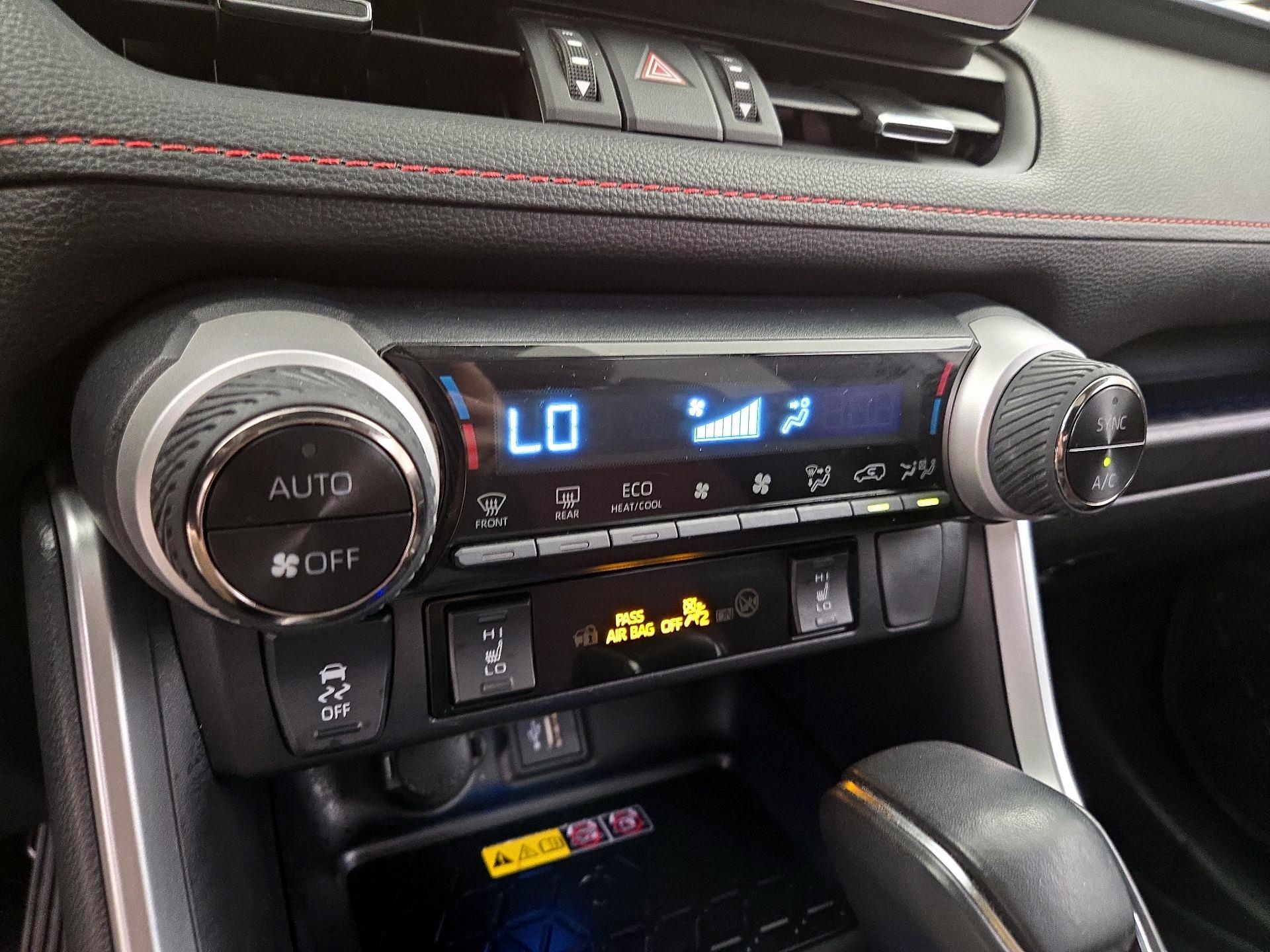 Thumbnail: 2024 Toyota RAV4 - 16