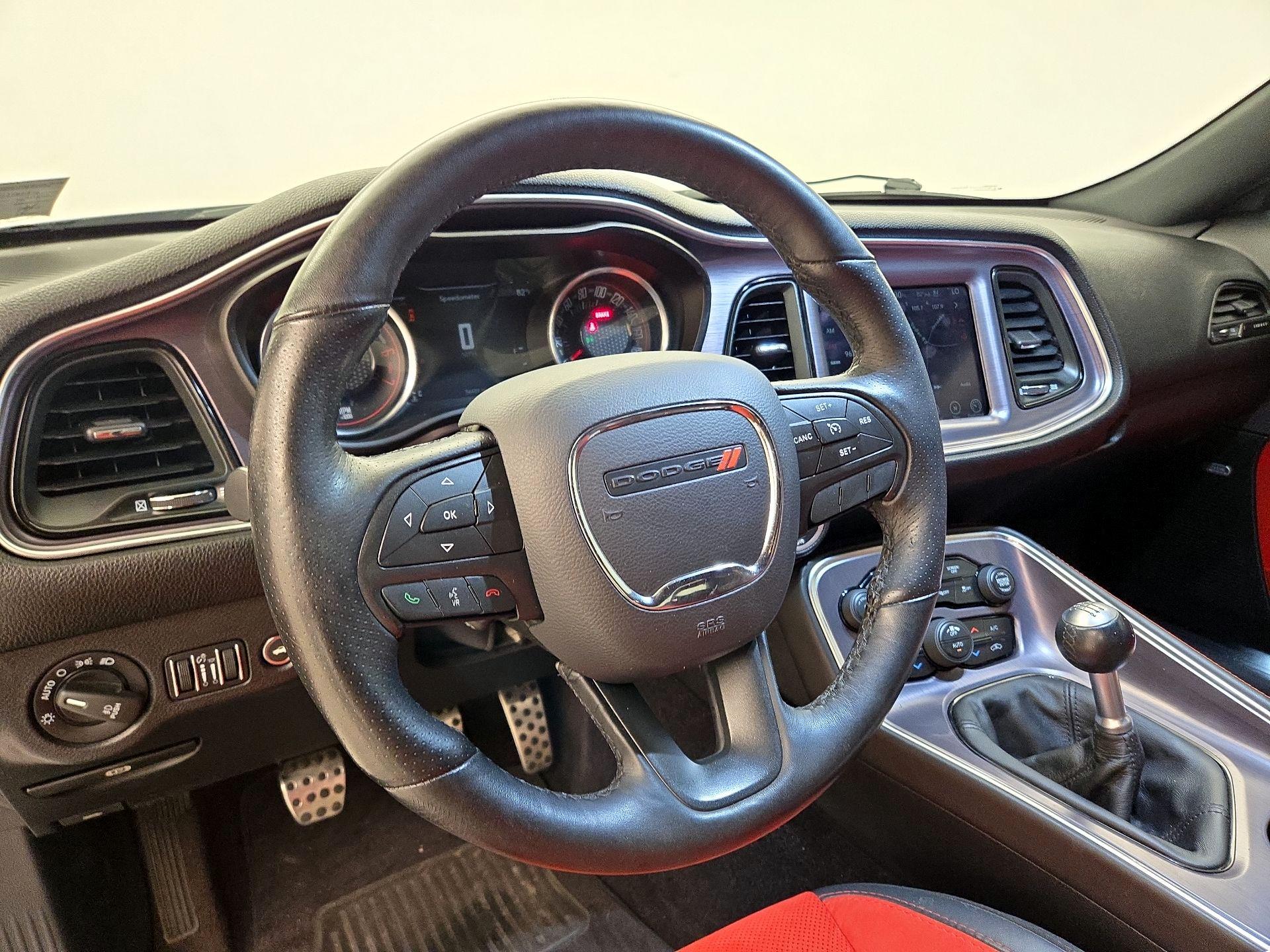 Thumbnail: 2017 Dodge Challenger - 10