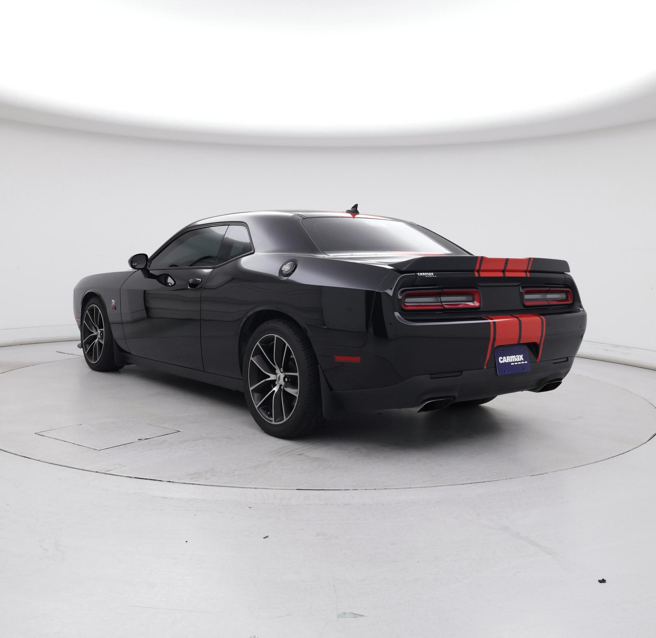 Thumbnail: 2017 Dodge Challenger - 2