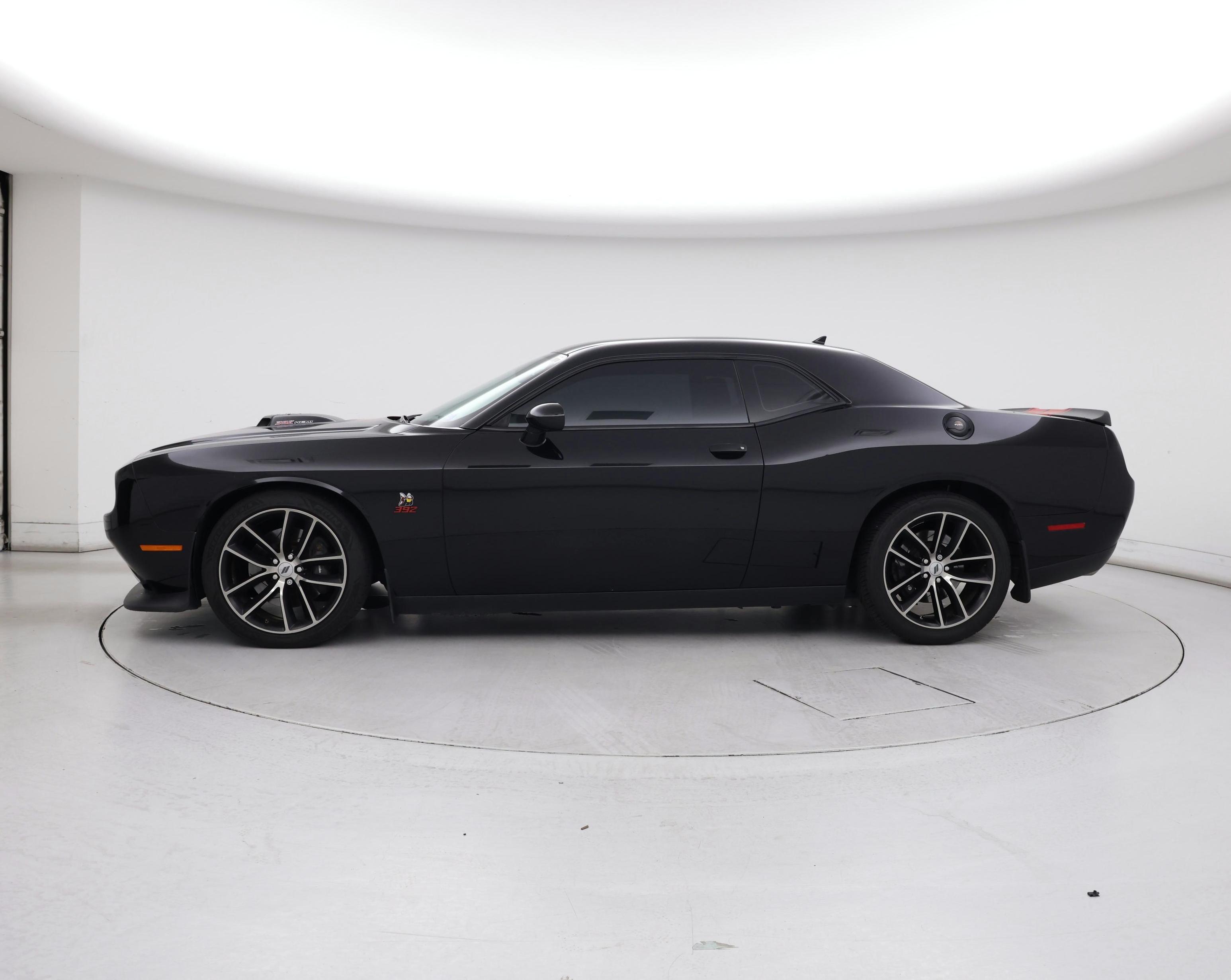 Thumbnail: 2017 Dodge Challenger - 3