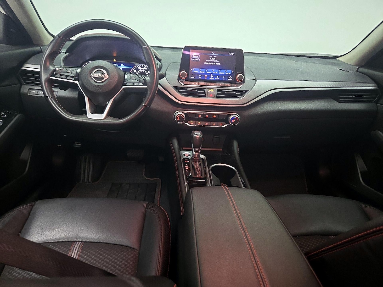 2024 Nissan Altima SR - Photo 10