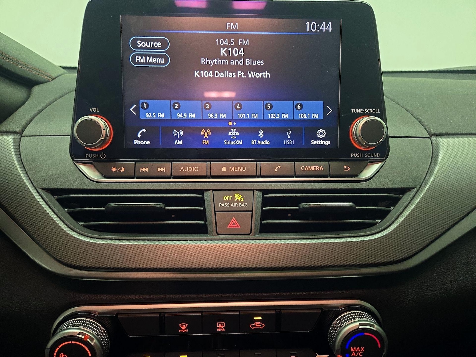 2024 Nissan Altima SR - Photo 16
