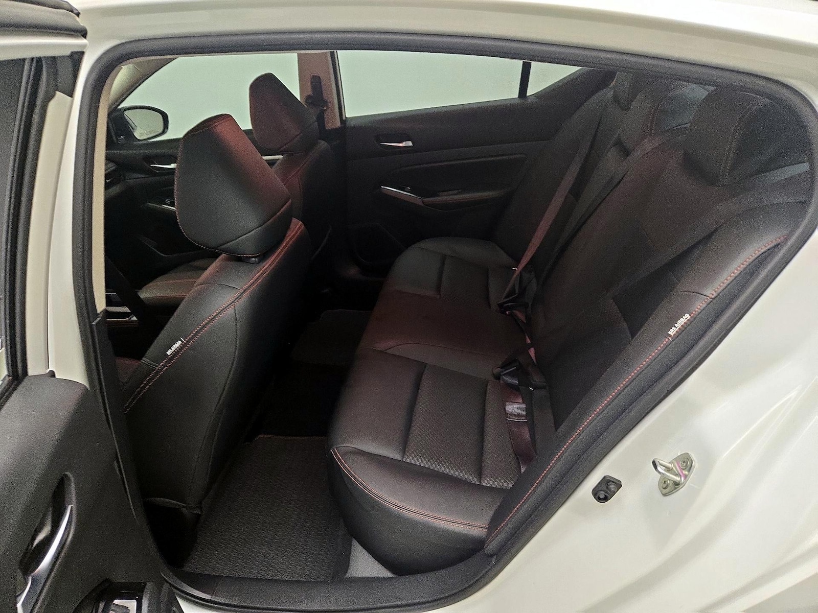2024 Nissan Altima SR - Photo 20