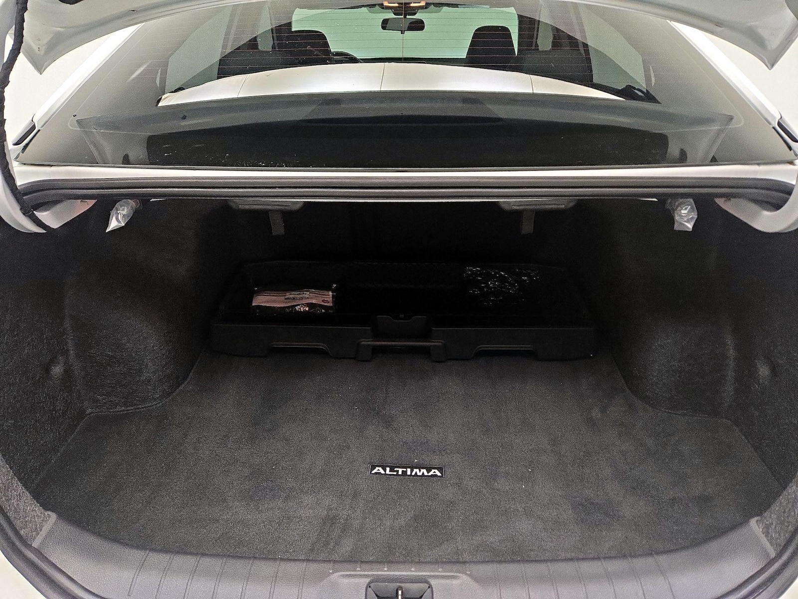2024 Nissan Altima SR - Photo 21