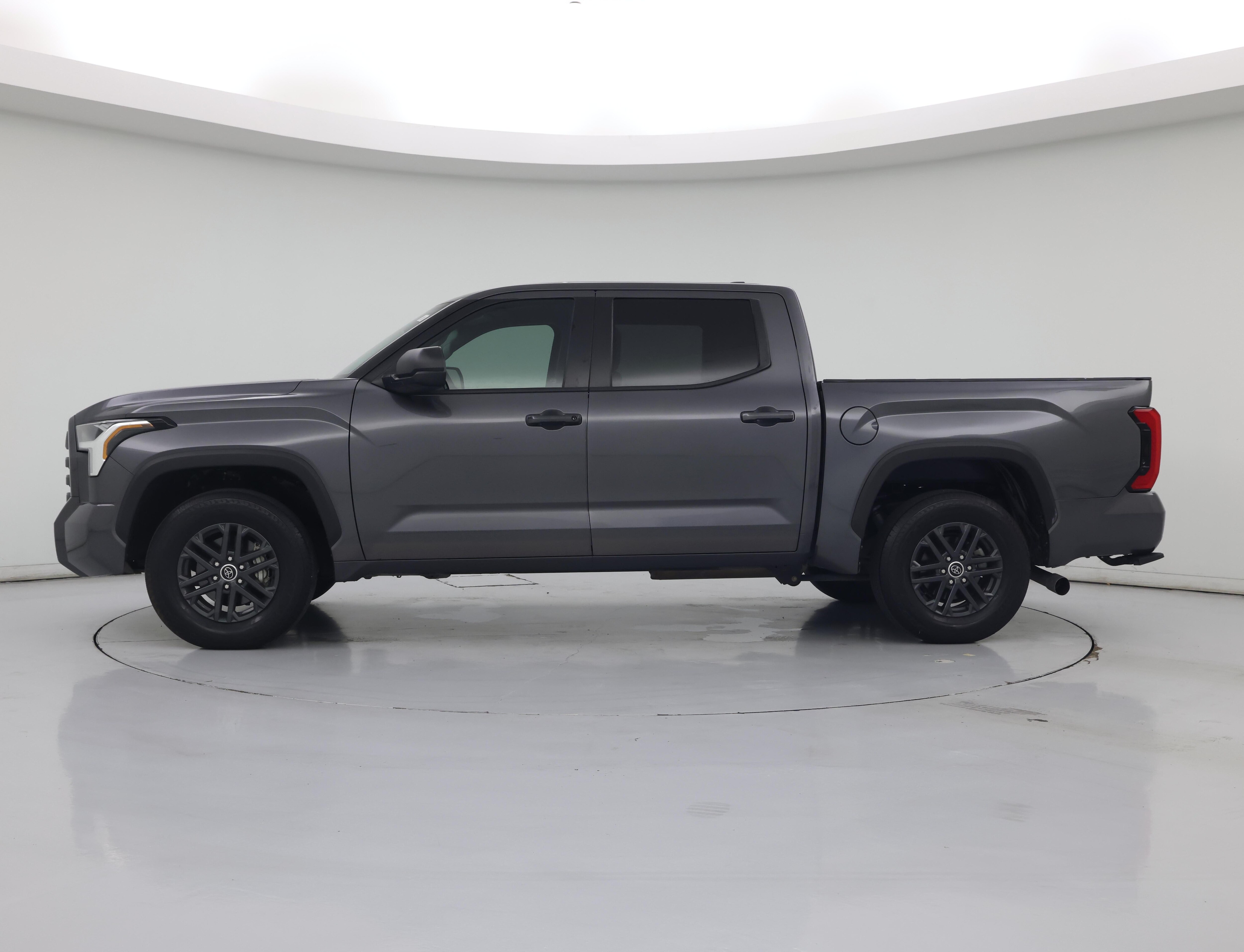 Thumbnail: 2024 Toyota Tundra - 3