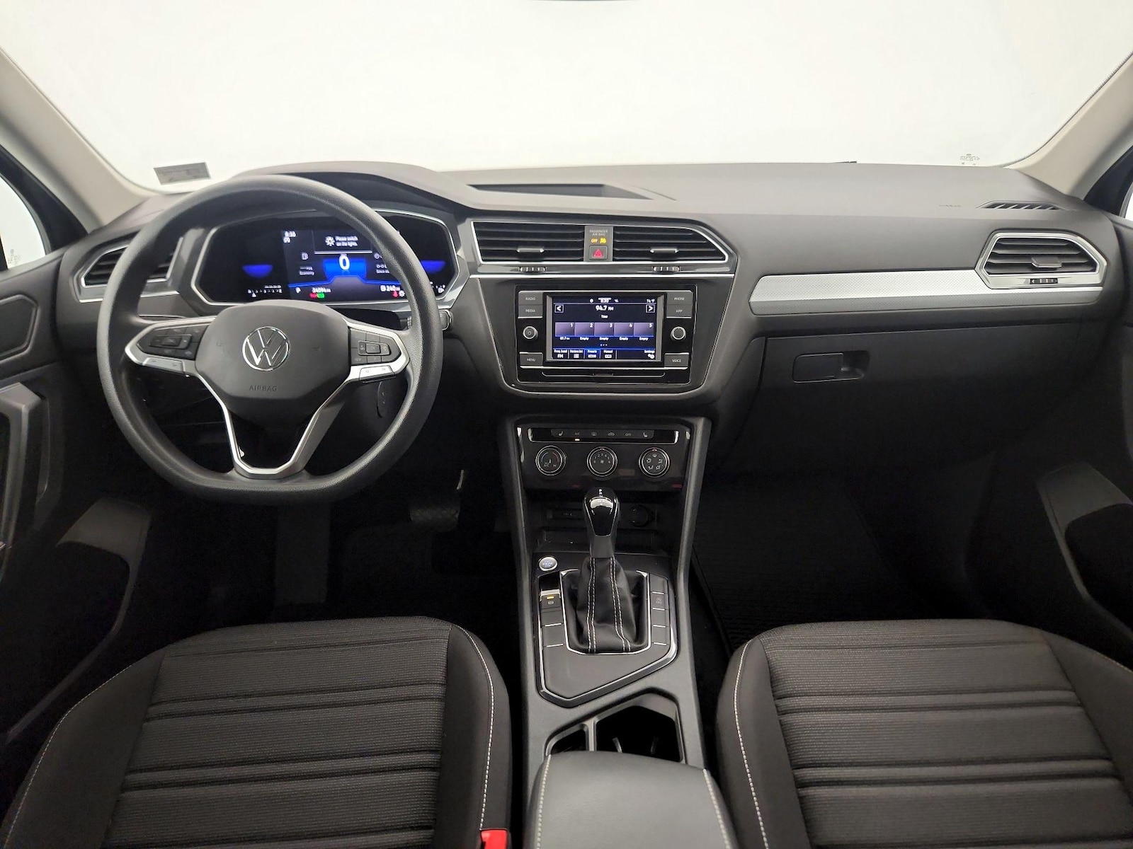 2023 Volkswagen Tiguan S - Photo 10