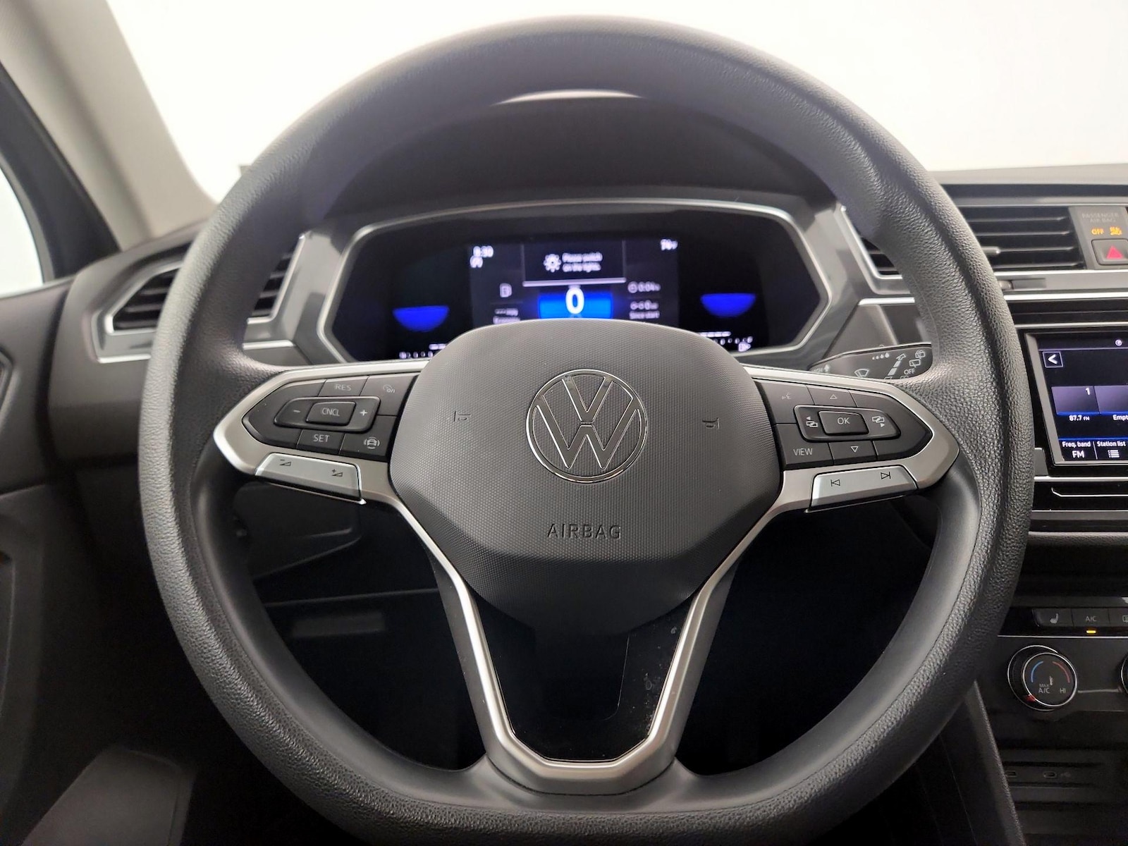 2023 Volkswagen Tiguan S - Photo 11