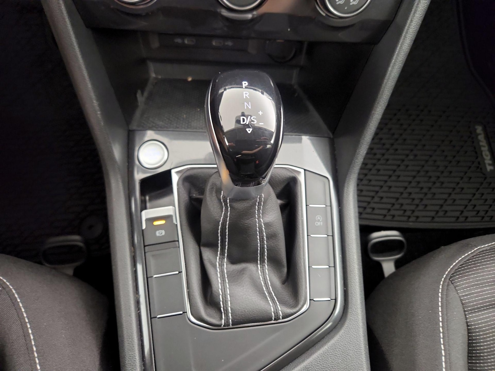 2023 Volkswagen Tiguan S - Photo 18