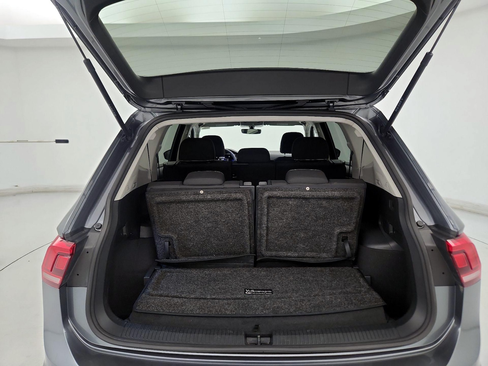 2023 Volkswagen Tiguan S - Photo 22