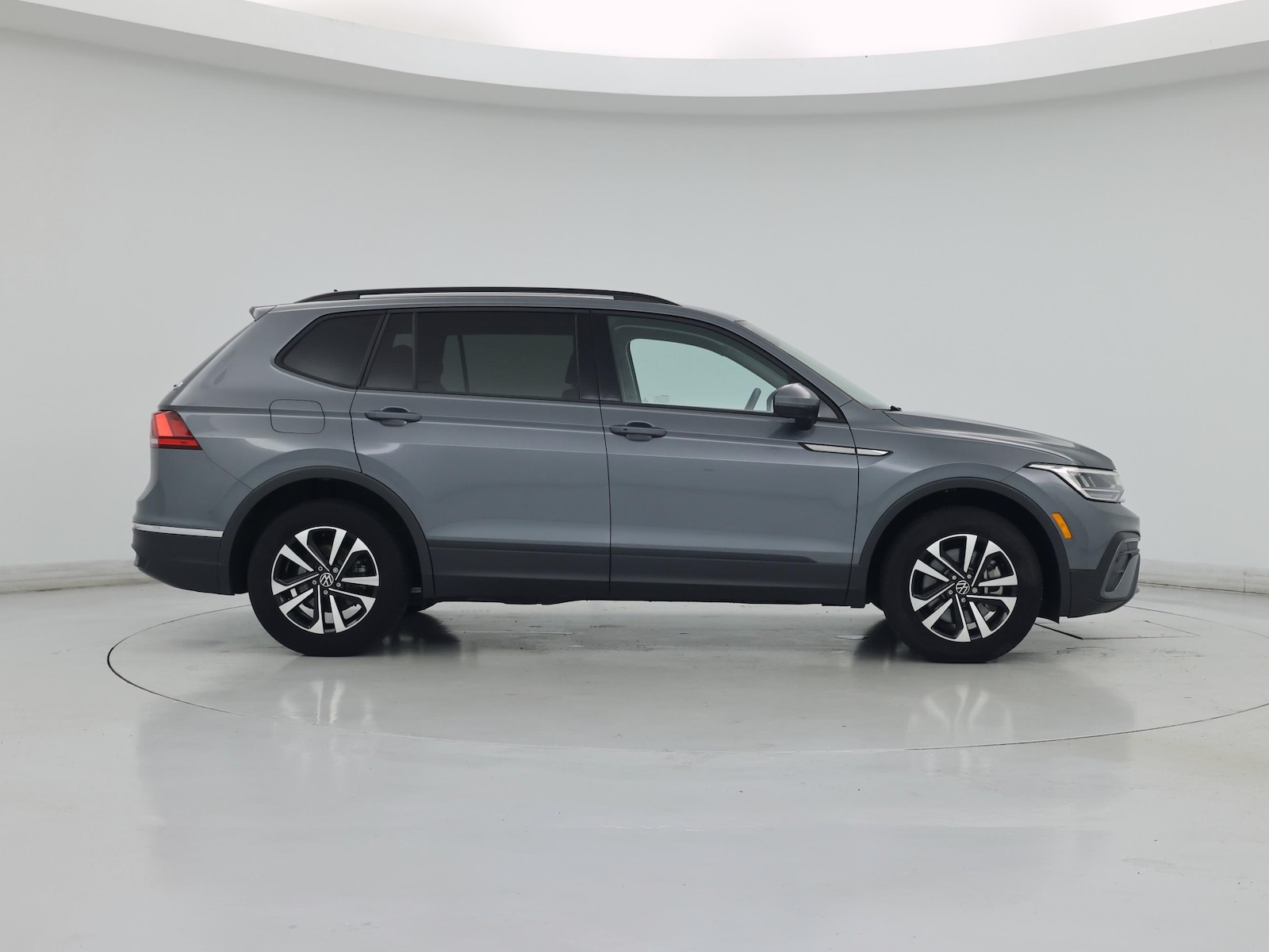 2023 Volkswagen Tiguan S - Photo 8