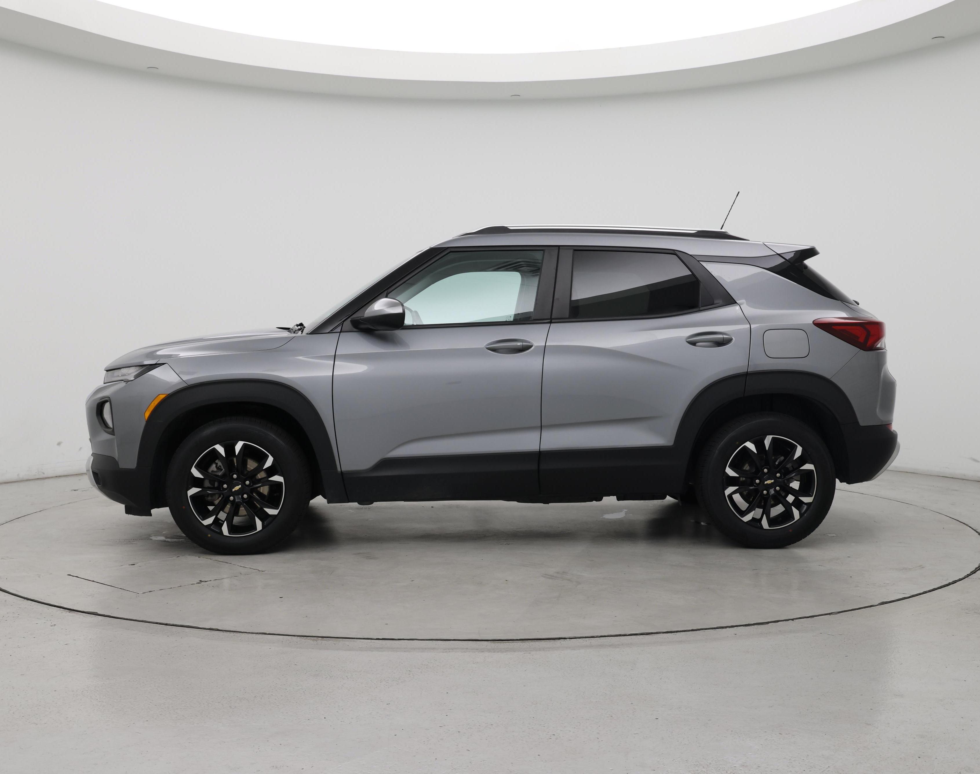 Thumbnail: 2023 Chevrolet TrailBlazer - 3