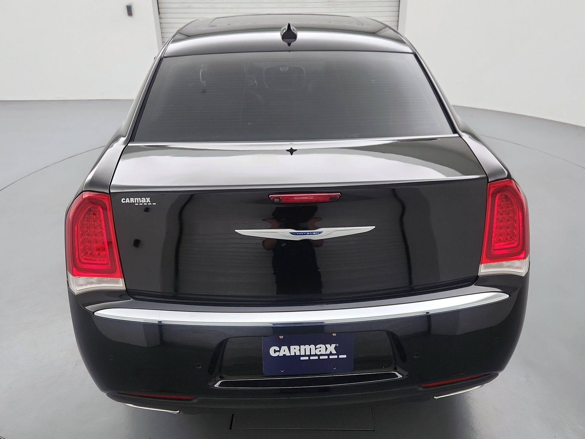 Thumbnail: 2021 Chrysler 300 - 6