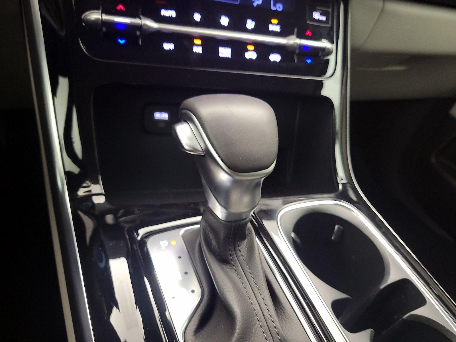 2024 Kia Carnival SX Prestige - Photo 17