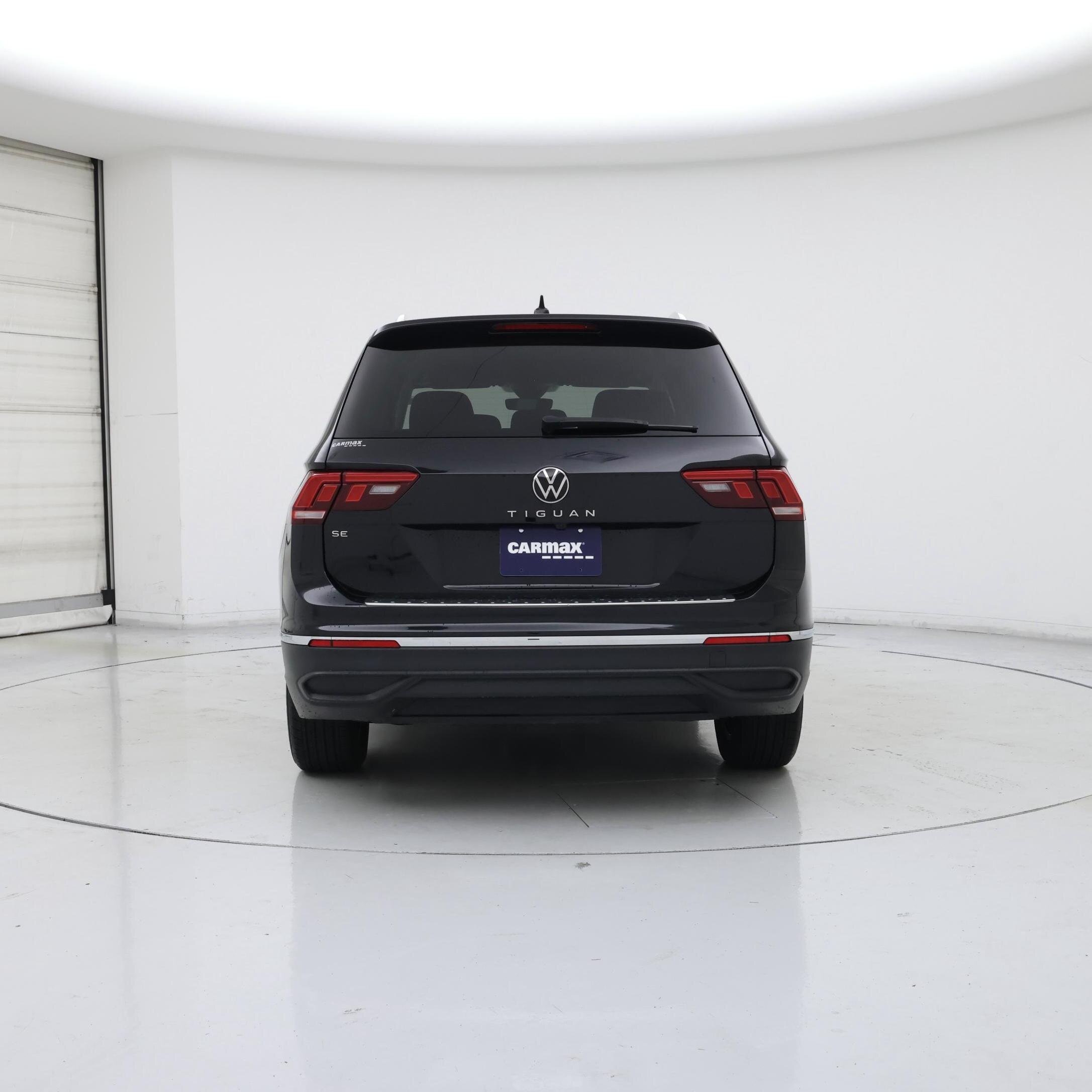 Thumbnail: 2023 Volkswagen Tiguan - 6