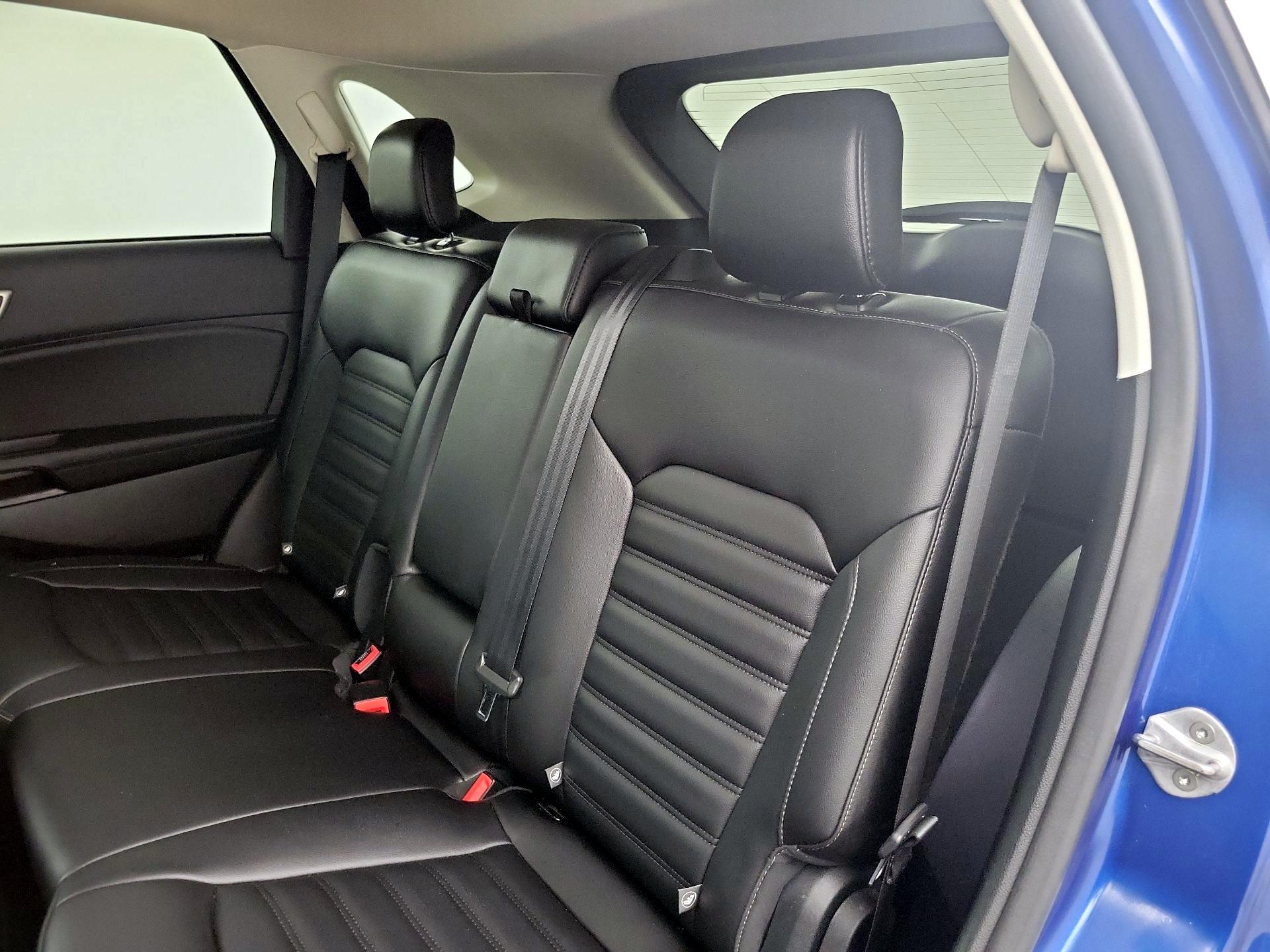 Thumbnail: 2021 Ford Edge - 20