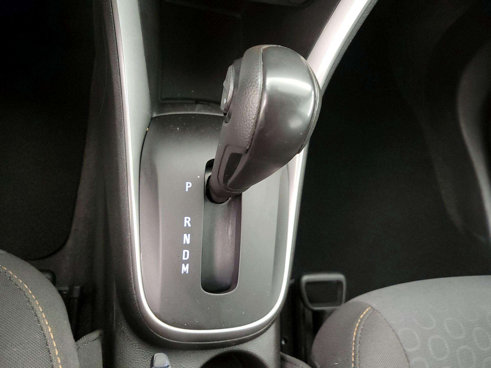 Thumbnail: 2020 Chevrolet Trax - 17