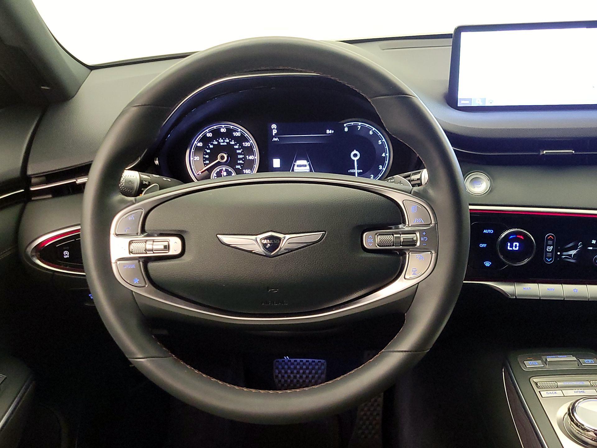 Thumbnail: 2023 Genesis GV70 - 10