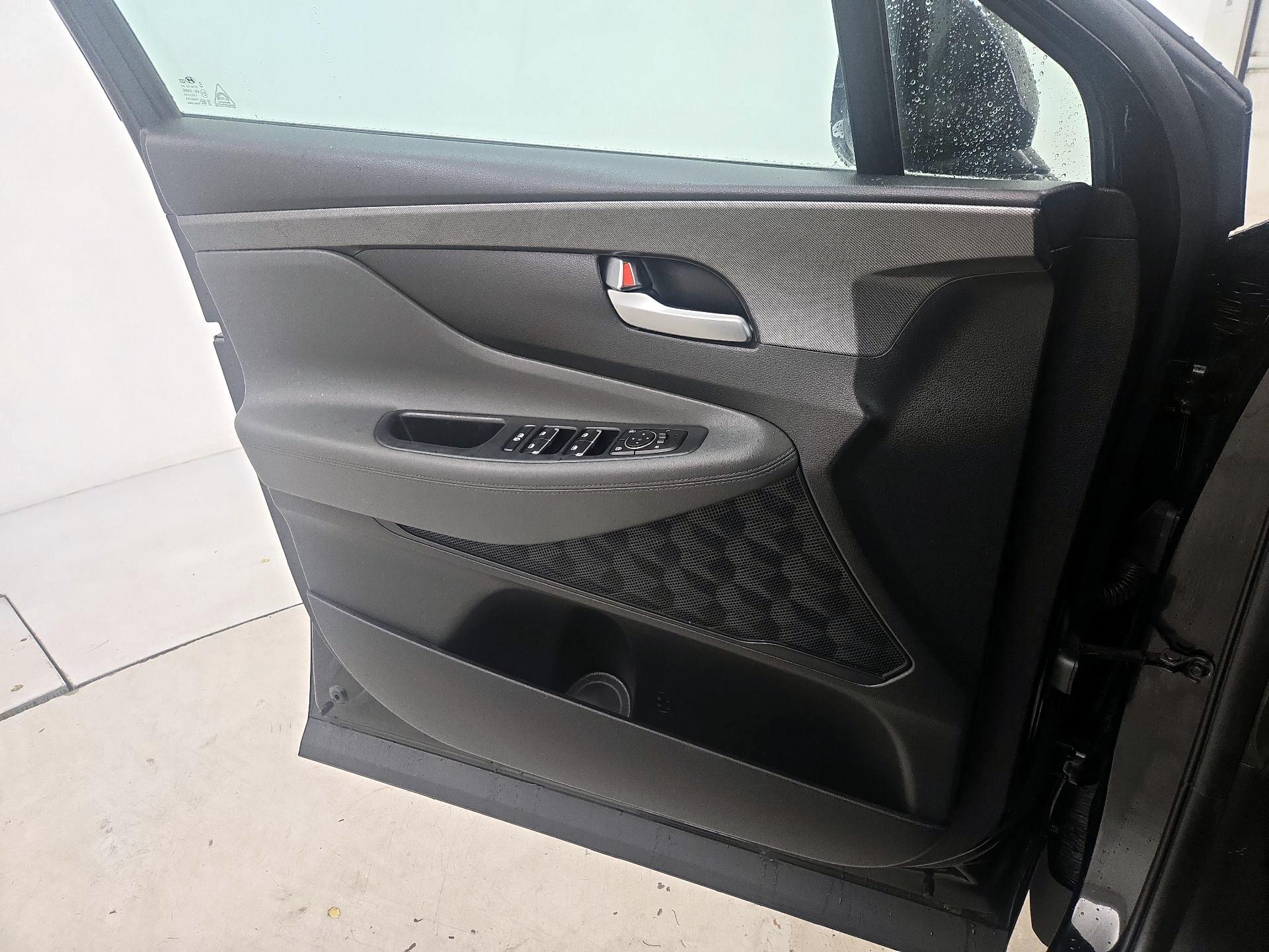 Thumbnail: 2023 Hyundai Santa Fe - 12