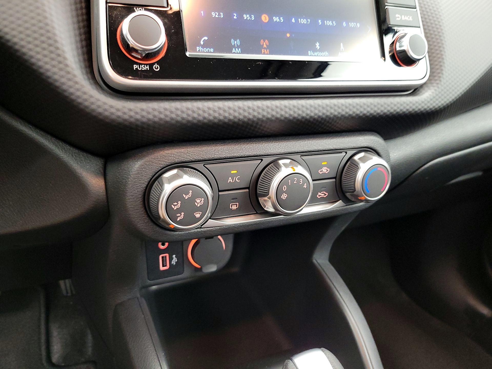 Thumbnail: 2025 Nissan Kicks - 16