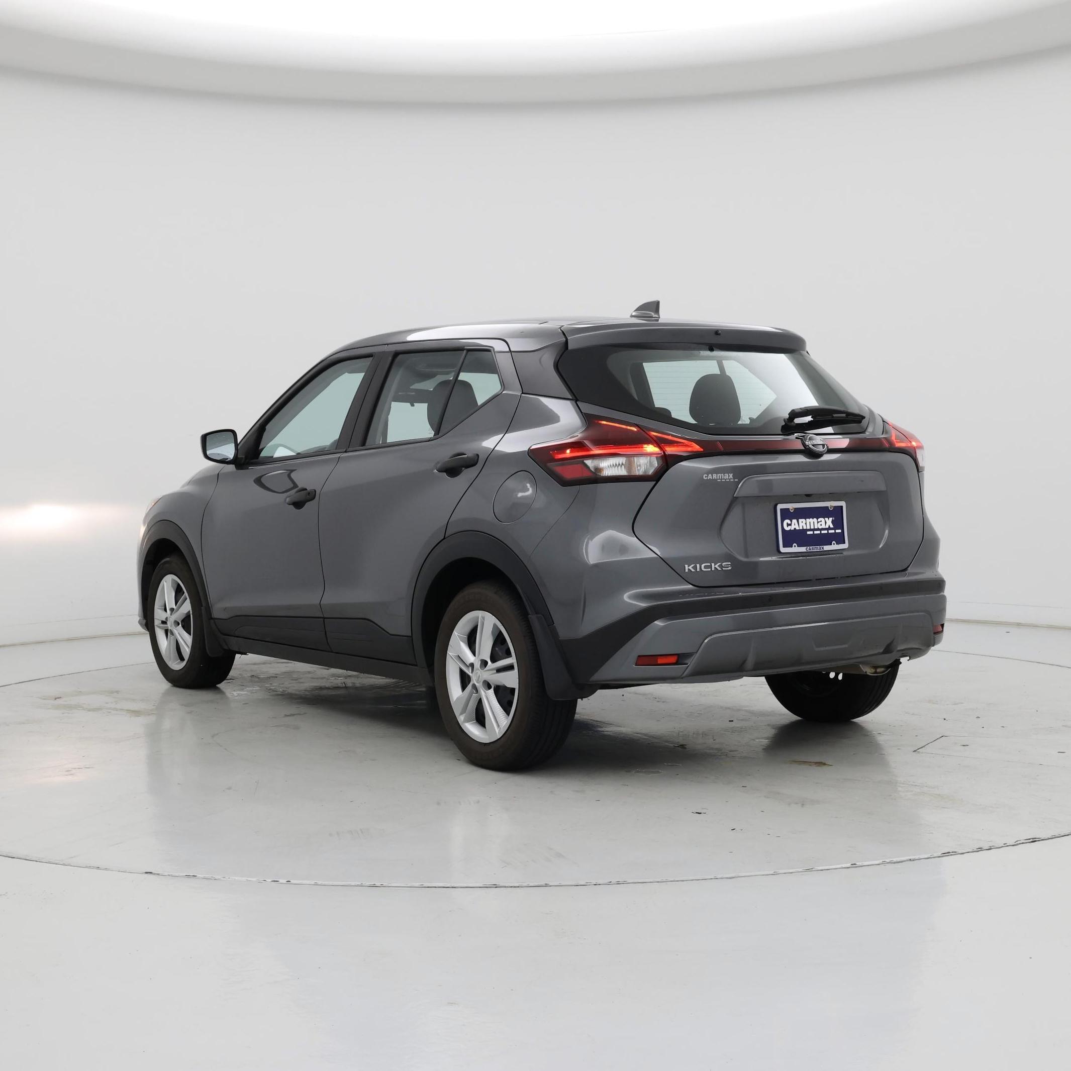 Thumbnail: 2025 Nissan Kicks - 2