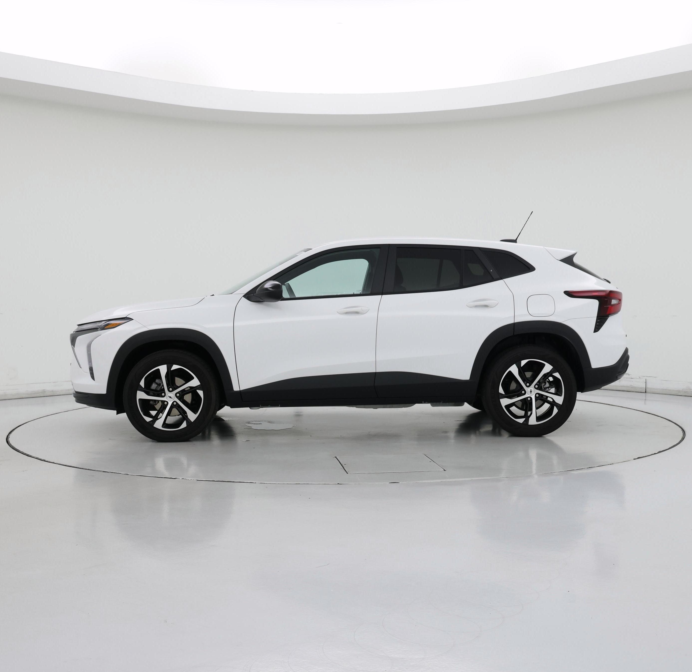 Thumbnail: 2025 Chevrolet Trax - 3