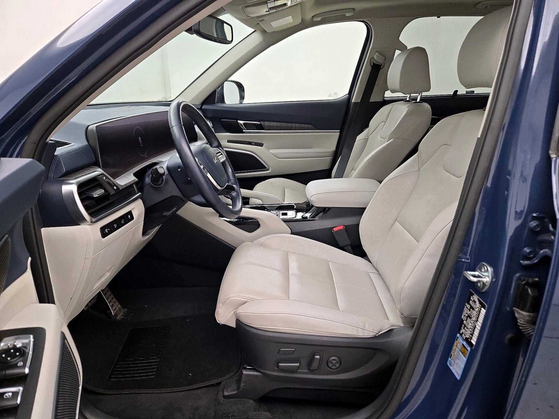 Thumbnail: 2023 Kia Telluride - 11