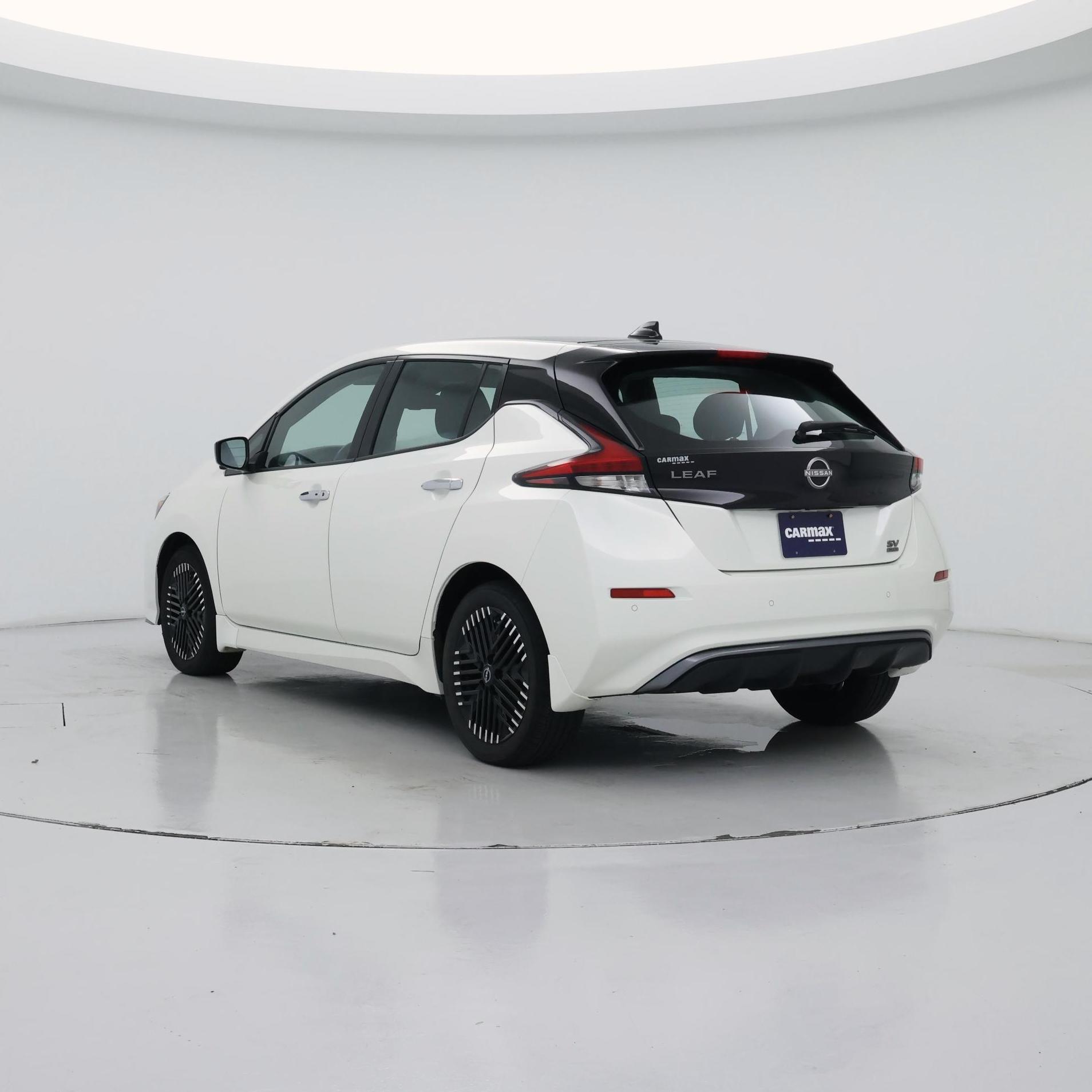 Thumbnail: 2023 Nissan Leaf - 2