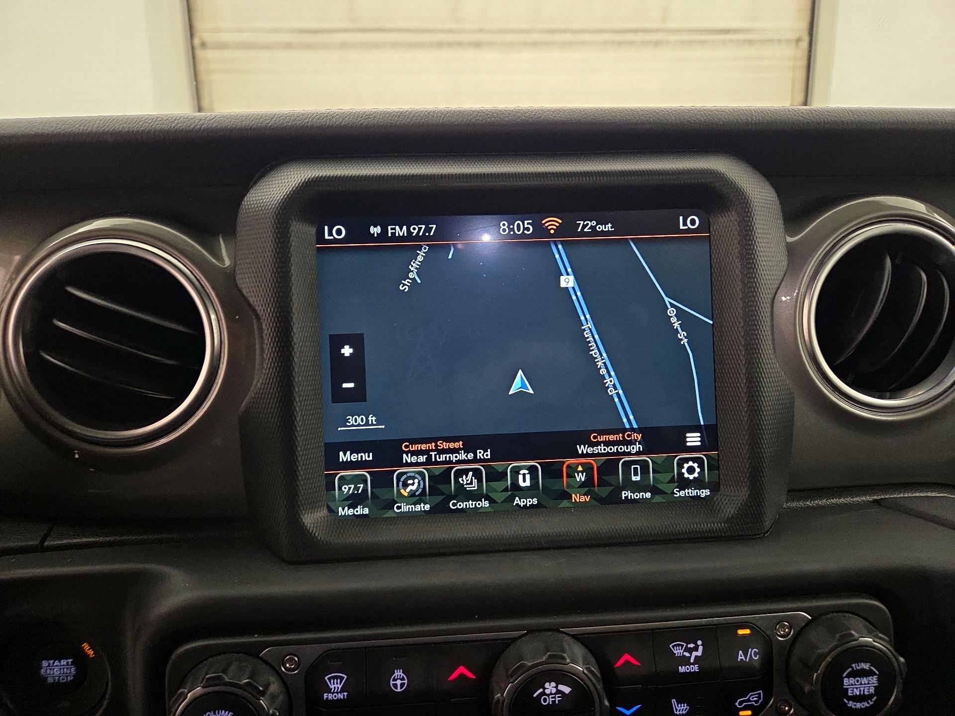 Thumbnail: 2022 Jeep Wrangler - 14
