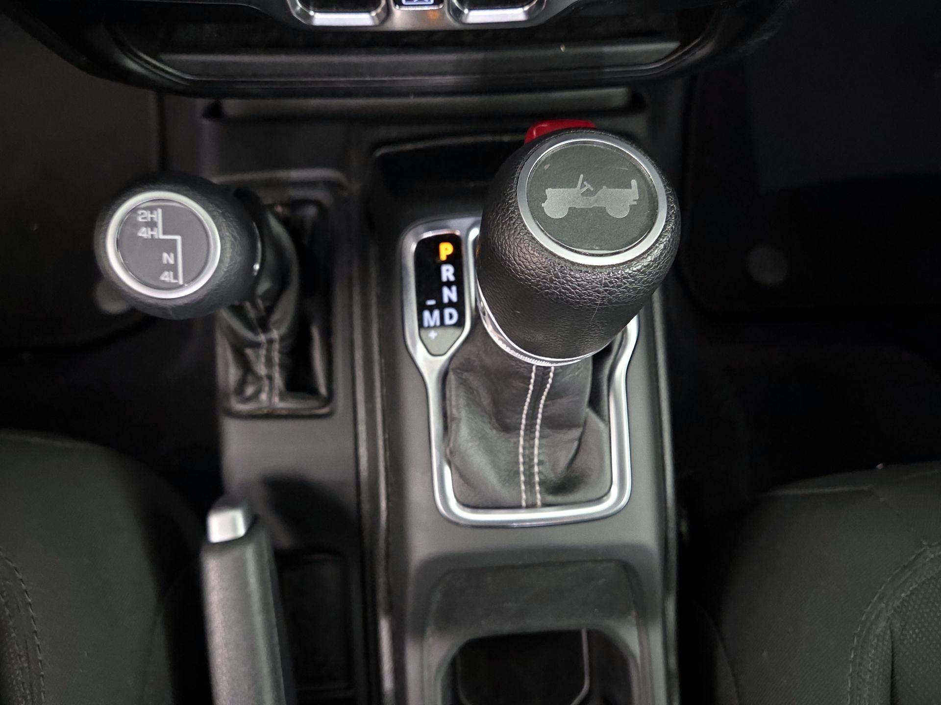 Thumbnail: 2022 Jeep Wrangler - 18