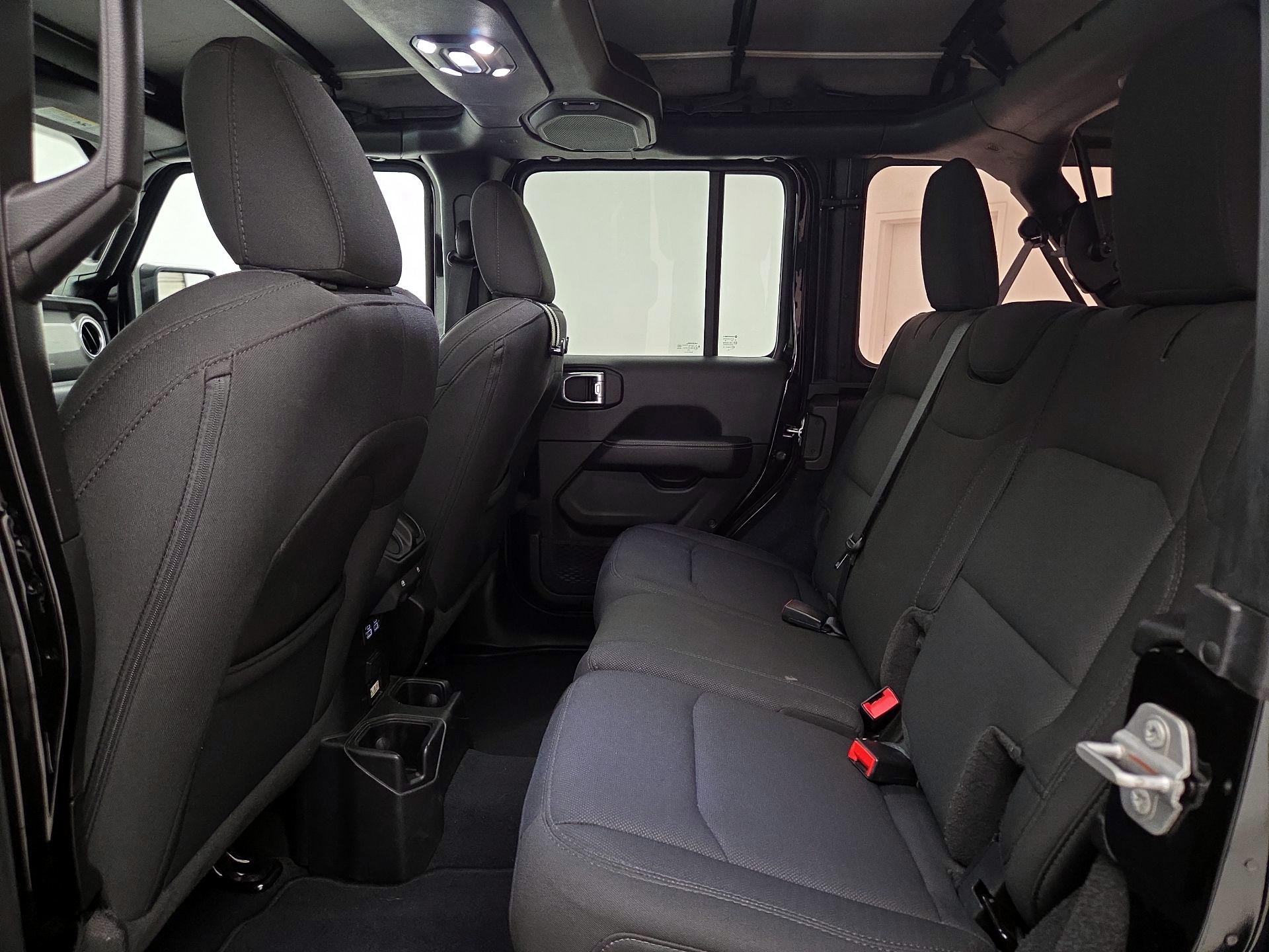 Thumbnail: 2022 Jeep Wrangler - 20