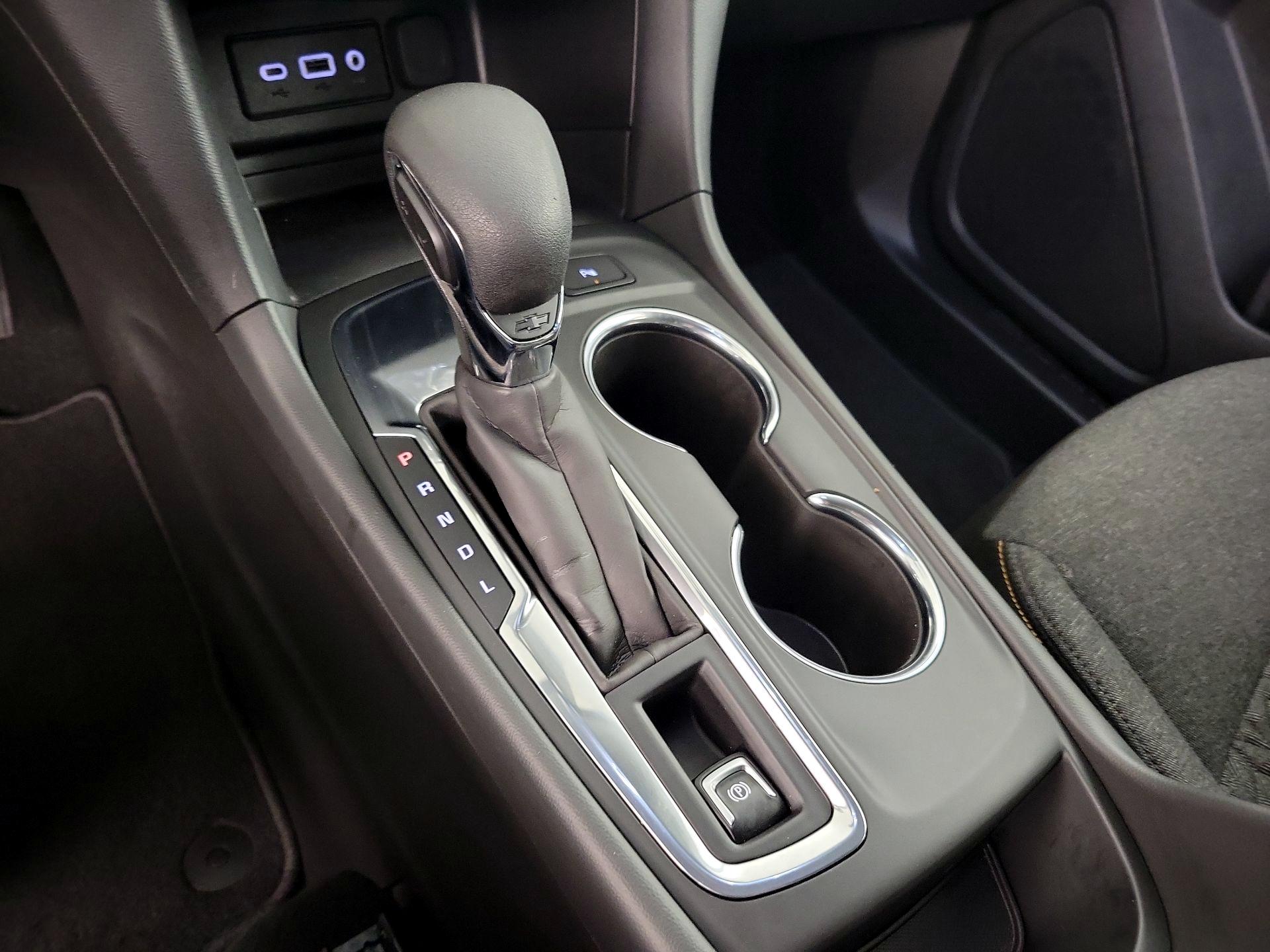 Thumbnail: 2023 Chevrolet Equinox - 16