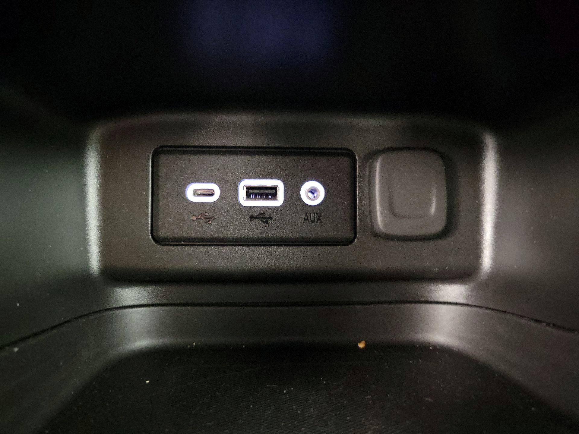 Thumbnail: 2023 Chevrolet Equinox - 17