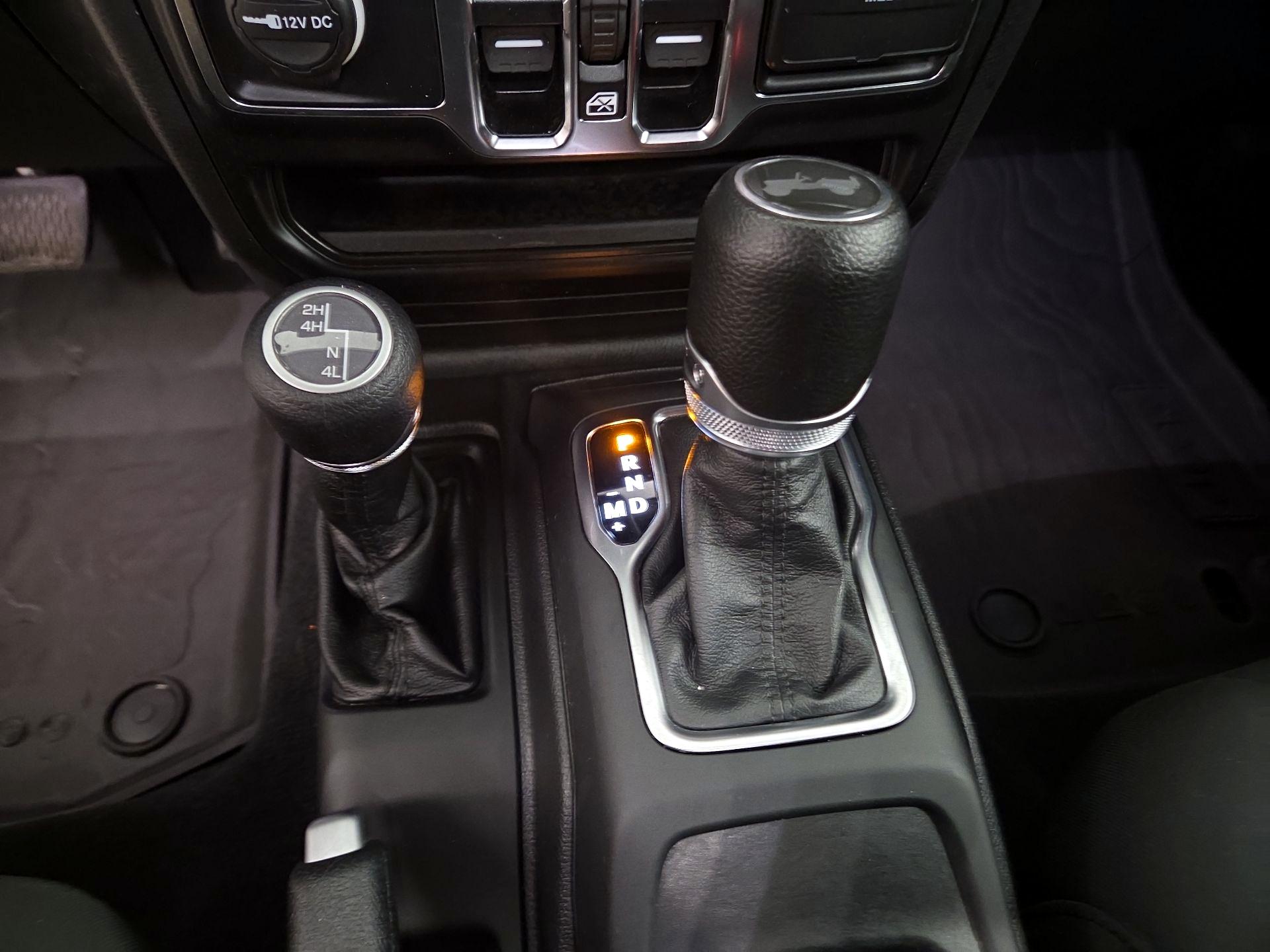 Thumbnail: 2022 Jeep Wrangler - 17