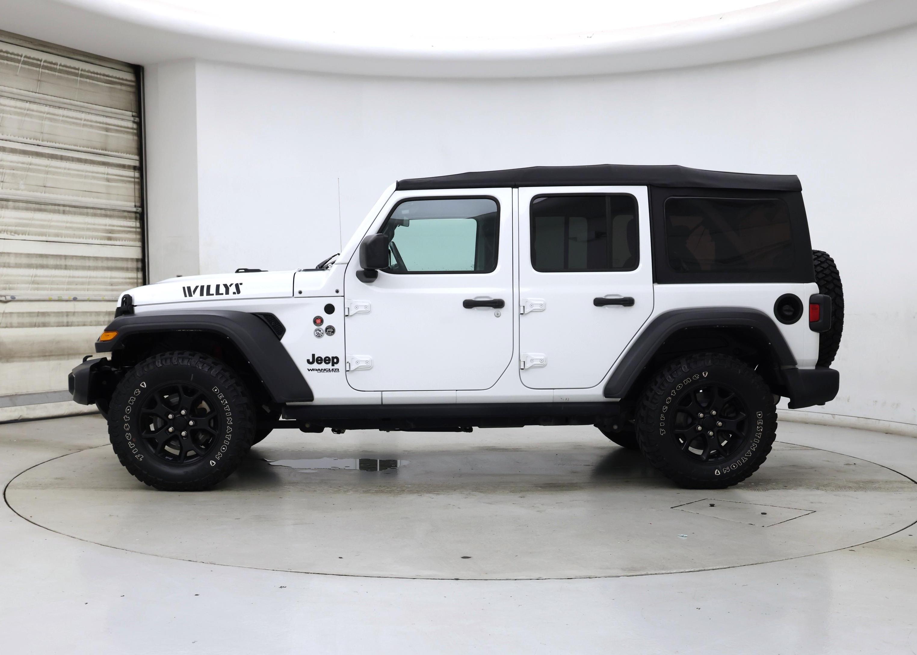 Thumbnail: 2022 Jeep Wrangler - 3