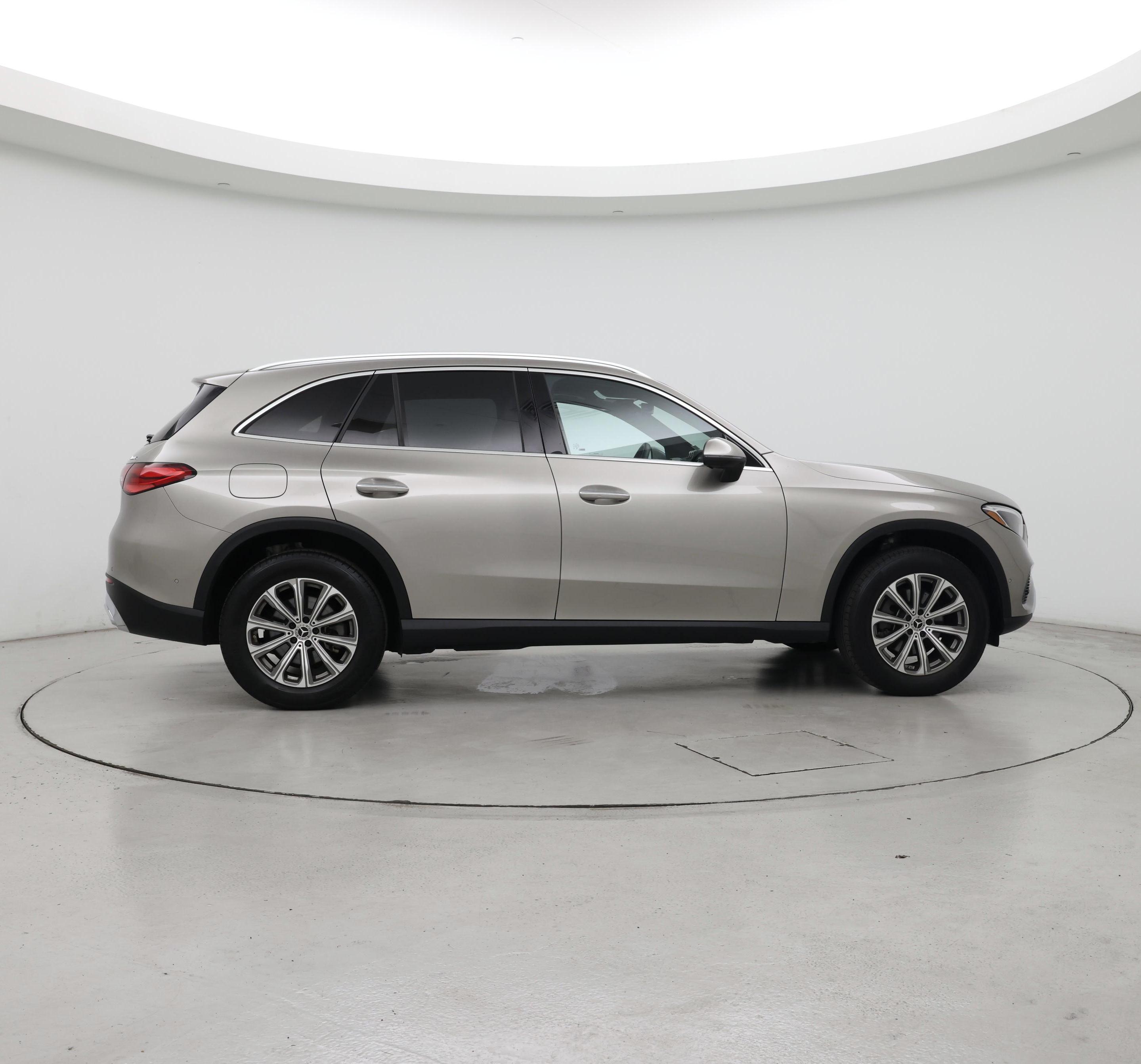 Thumbnail: 2023 Mercedes-Benz GLC - 7