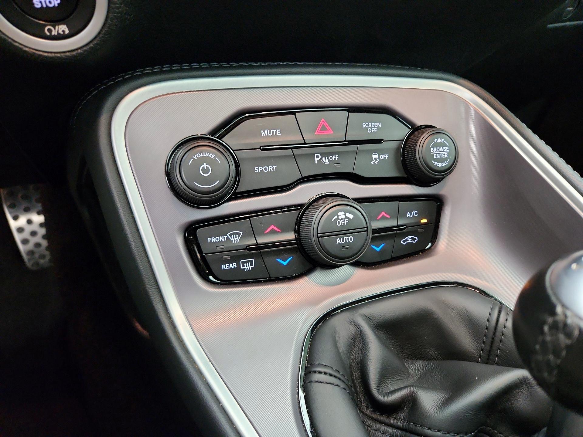 Thumbnail: 2022 Dodge Challenger - 16