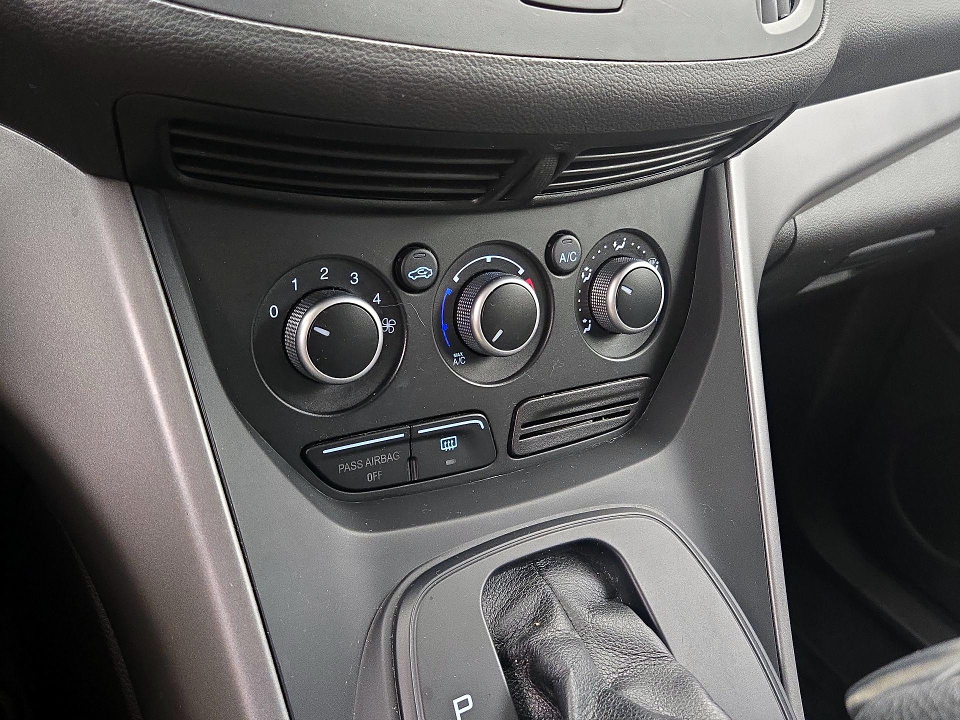 Thumbnail: 2014 Ford Escape - 16