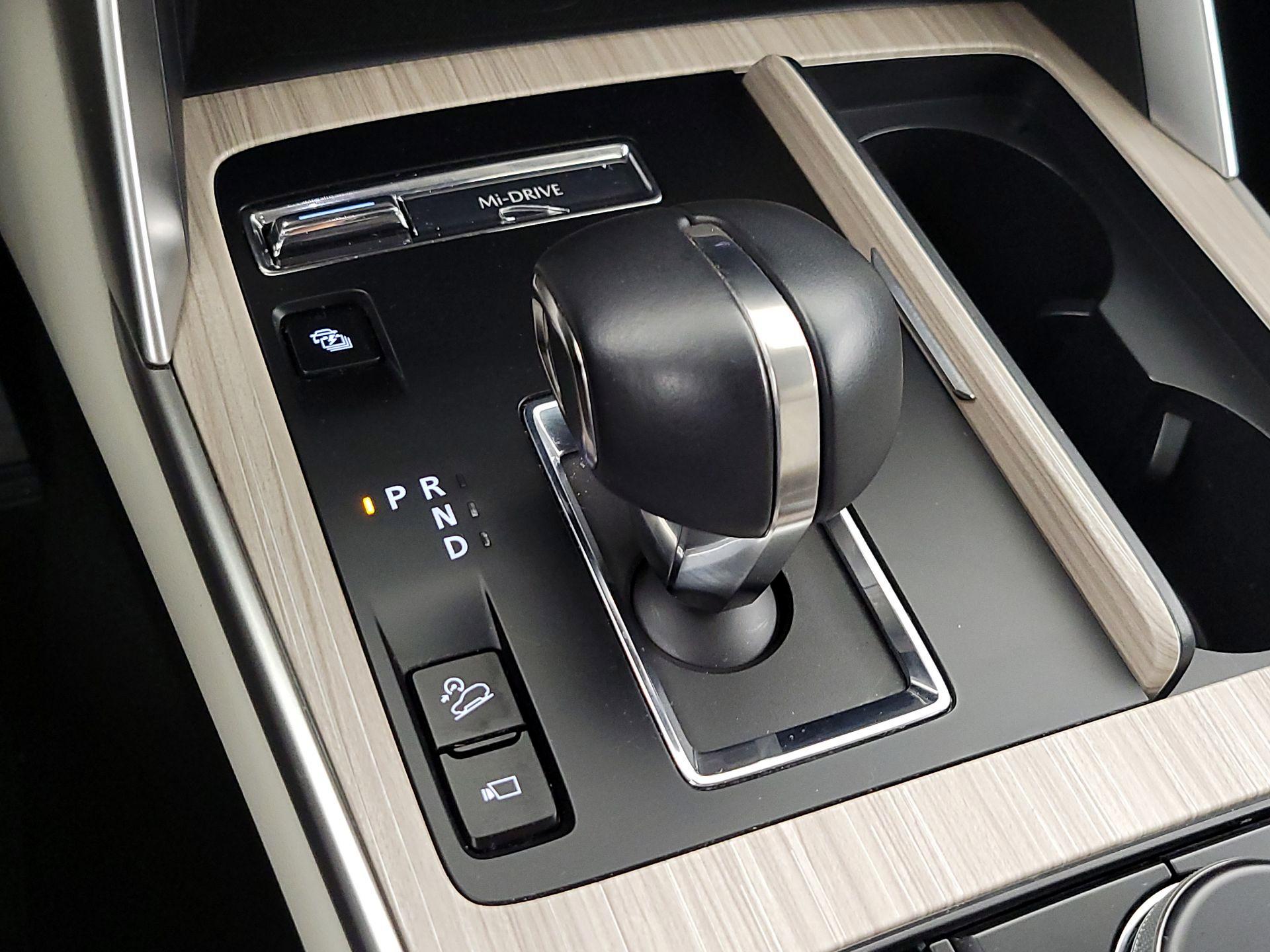 Thumbnail: 2024 Mazda CX-90 - 18