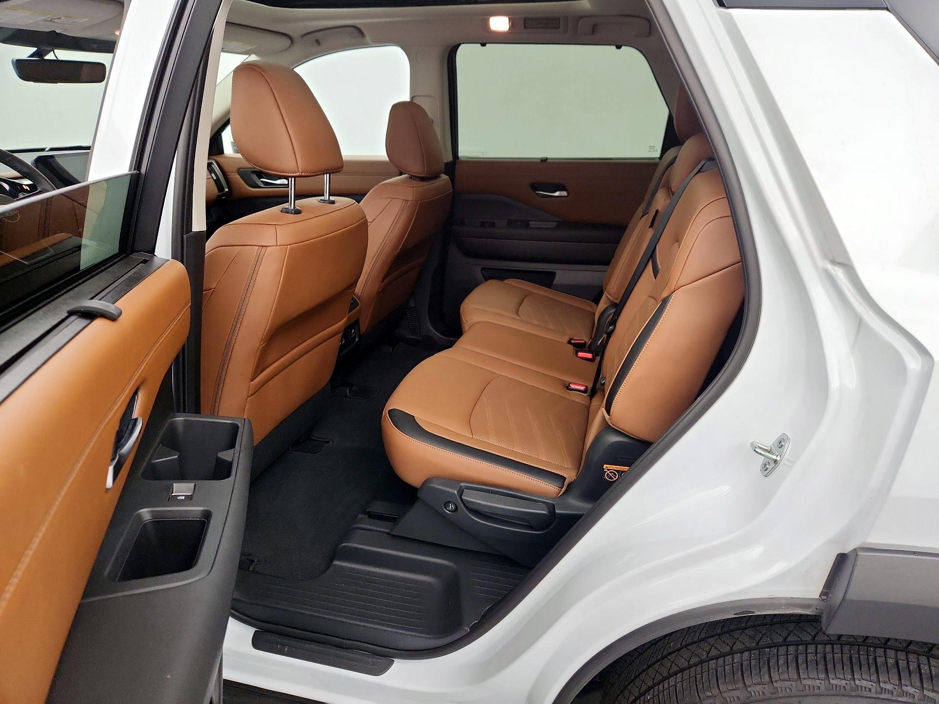 Thumbnail: 2025 Nissan Pathfinder - 20