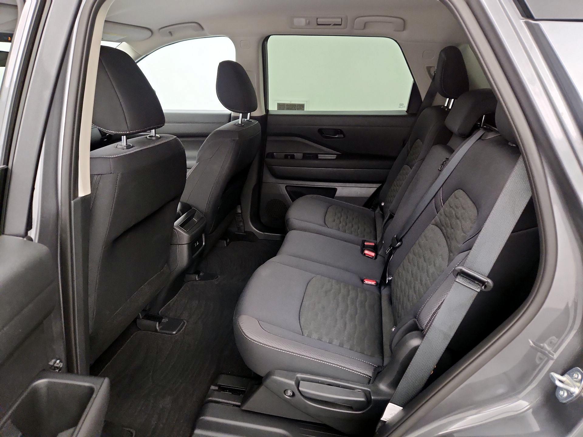 Thumbnail: 2025 Nissan Pathfinder - 19