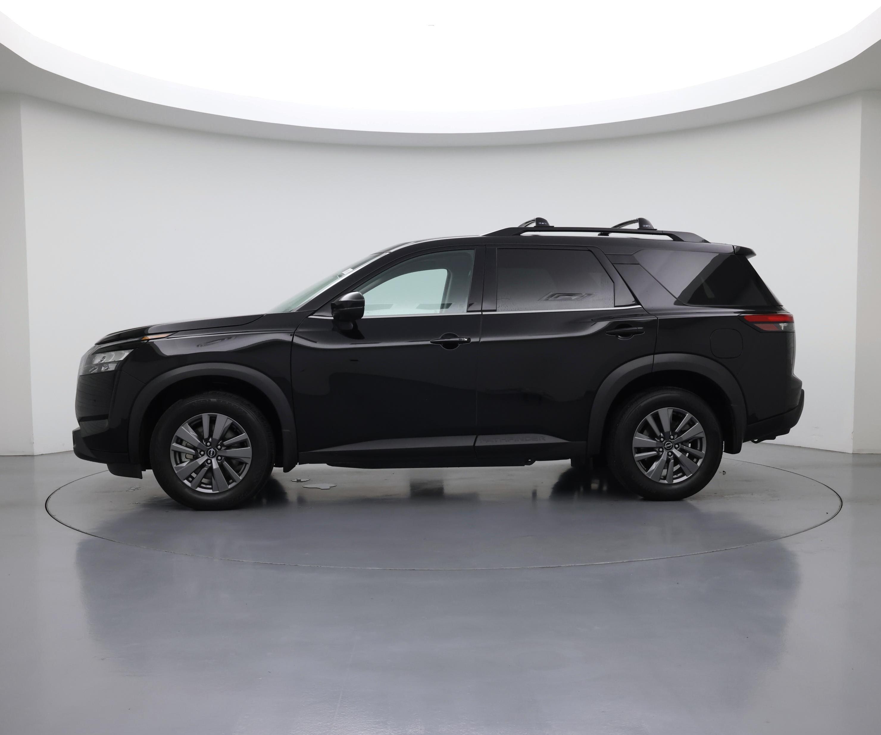 Thumbnail: 2025 Nissan Pathfinder - 3