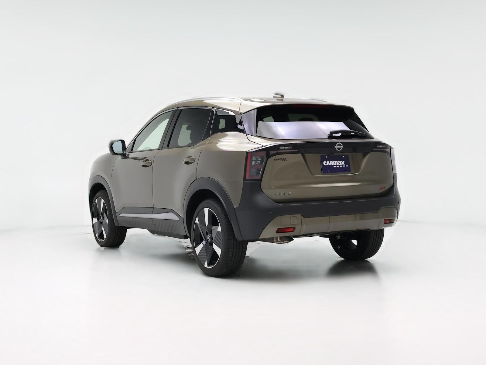 2025 Nissan Kicks
