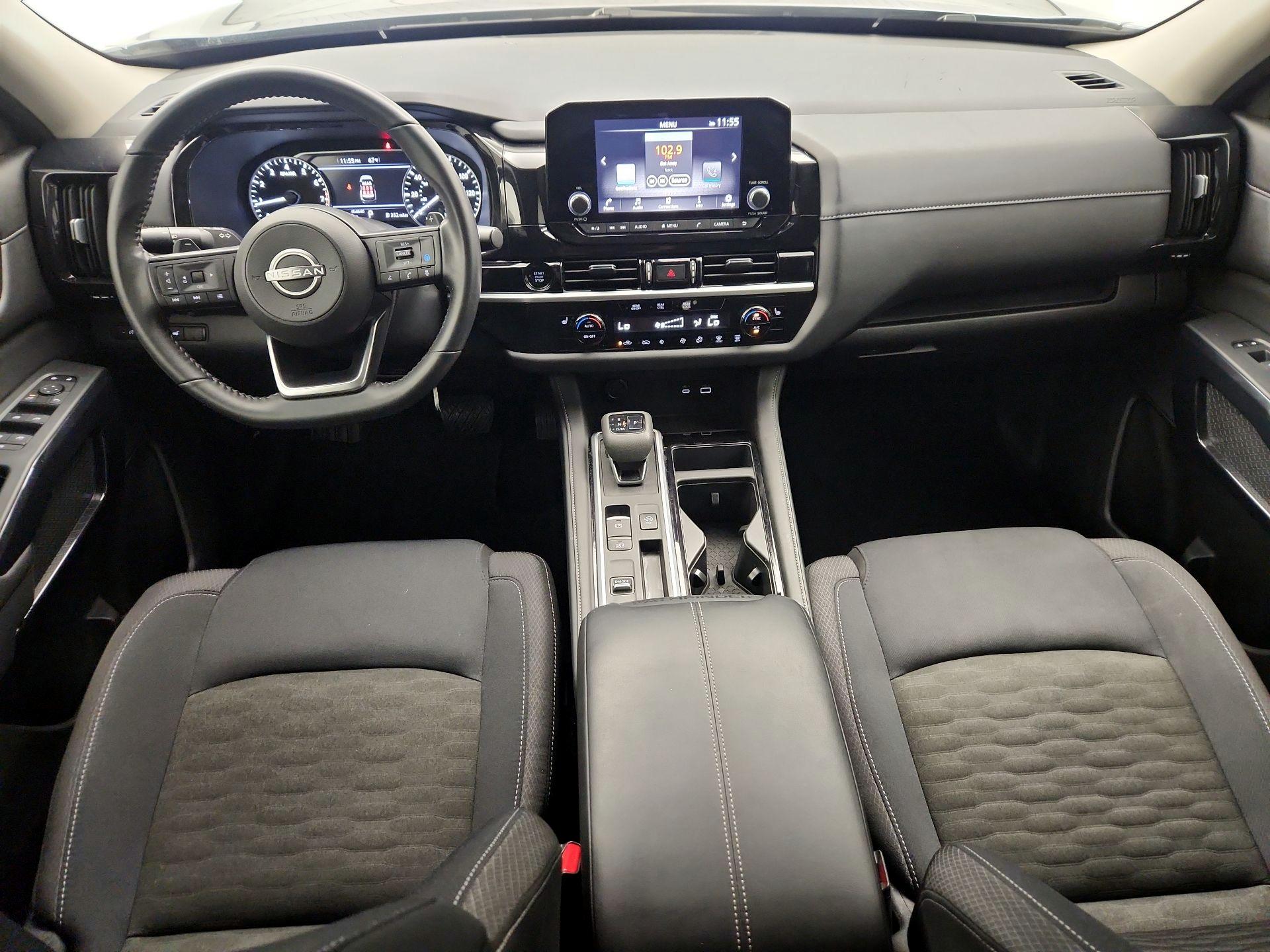 Thumbnail: 2025 Nissan Pathfinder - 9