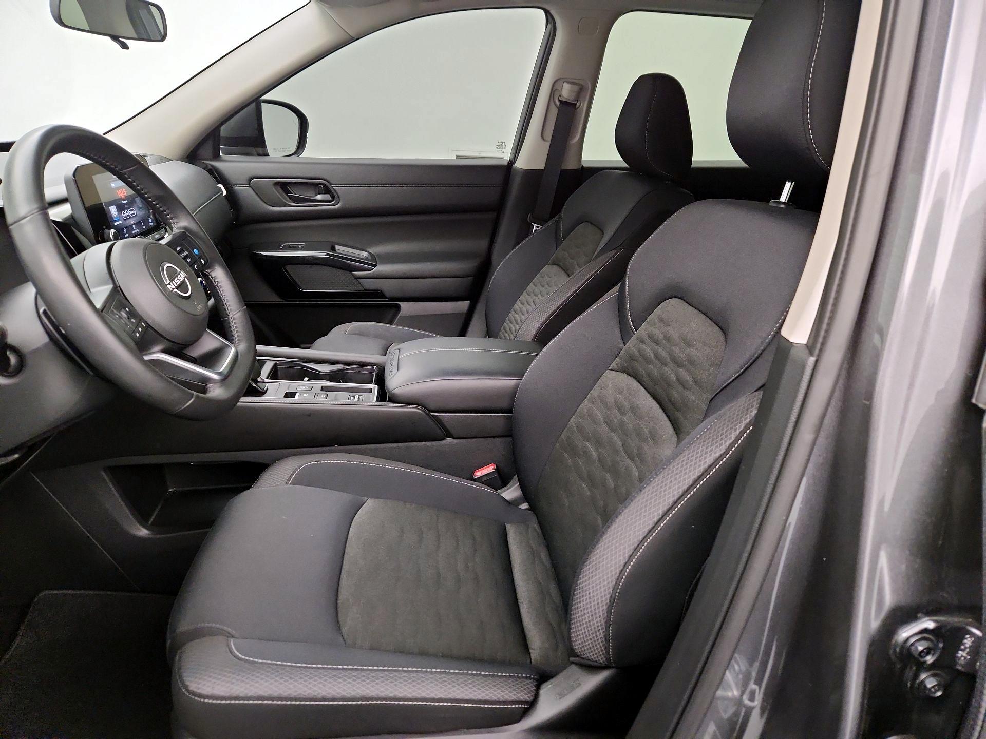 Thumbnail: 2025 Nissan Pathfinder - 11