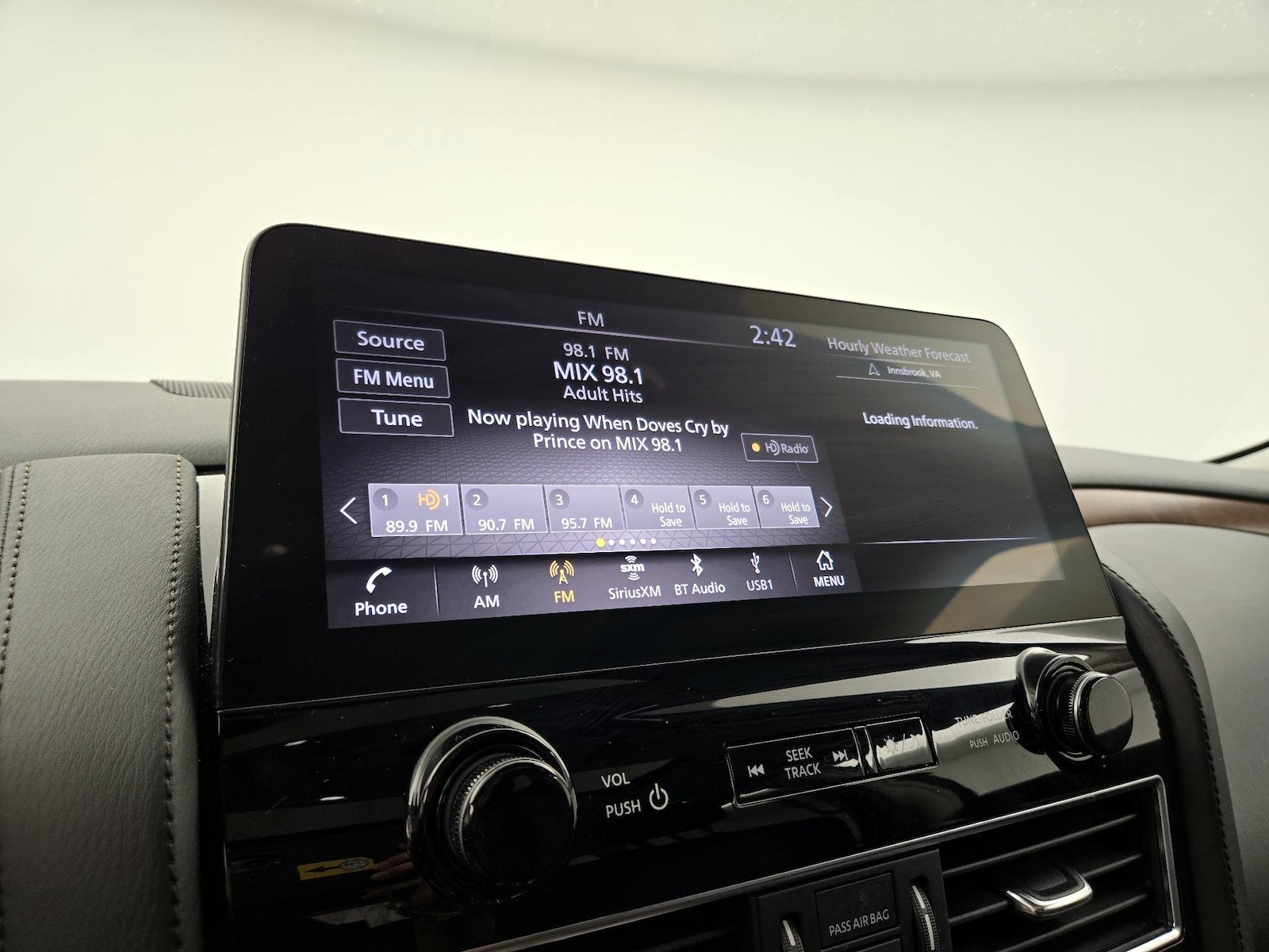2023 Nissan Armada SL - Photo 17